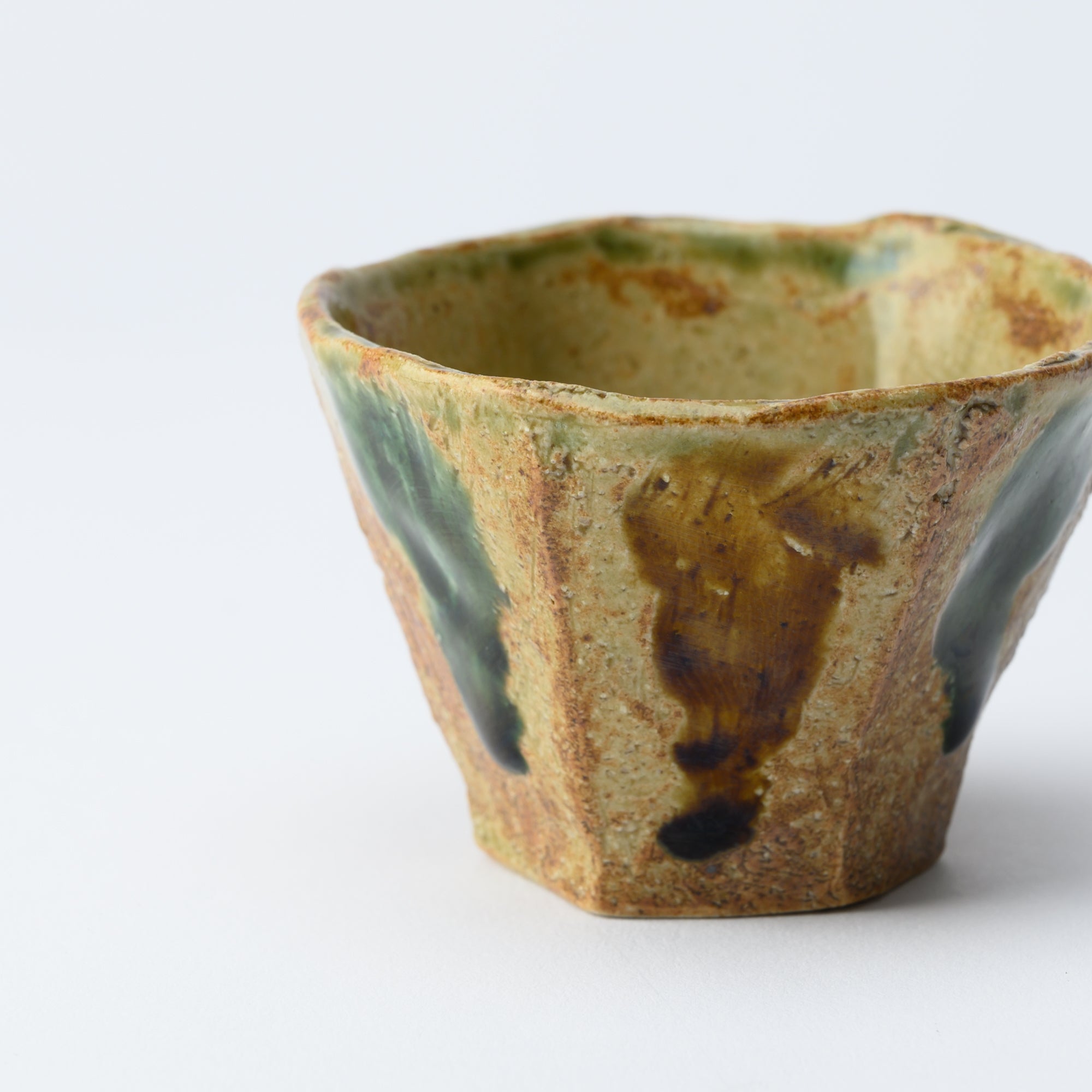 Musashi Kiln Bicolor Mino Ware Hexagonal Guinomi Sake Cup