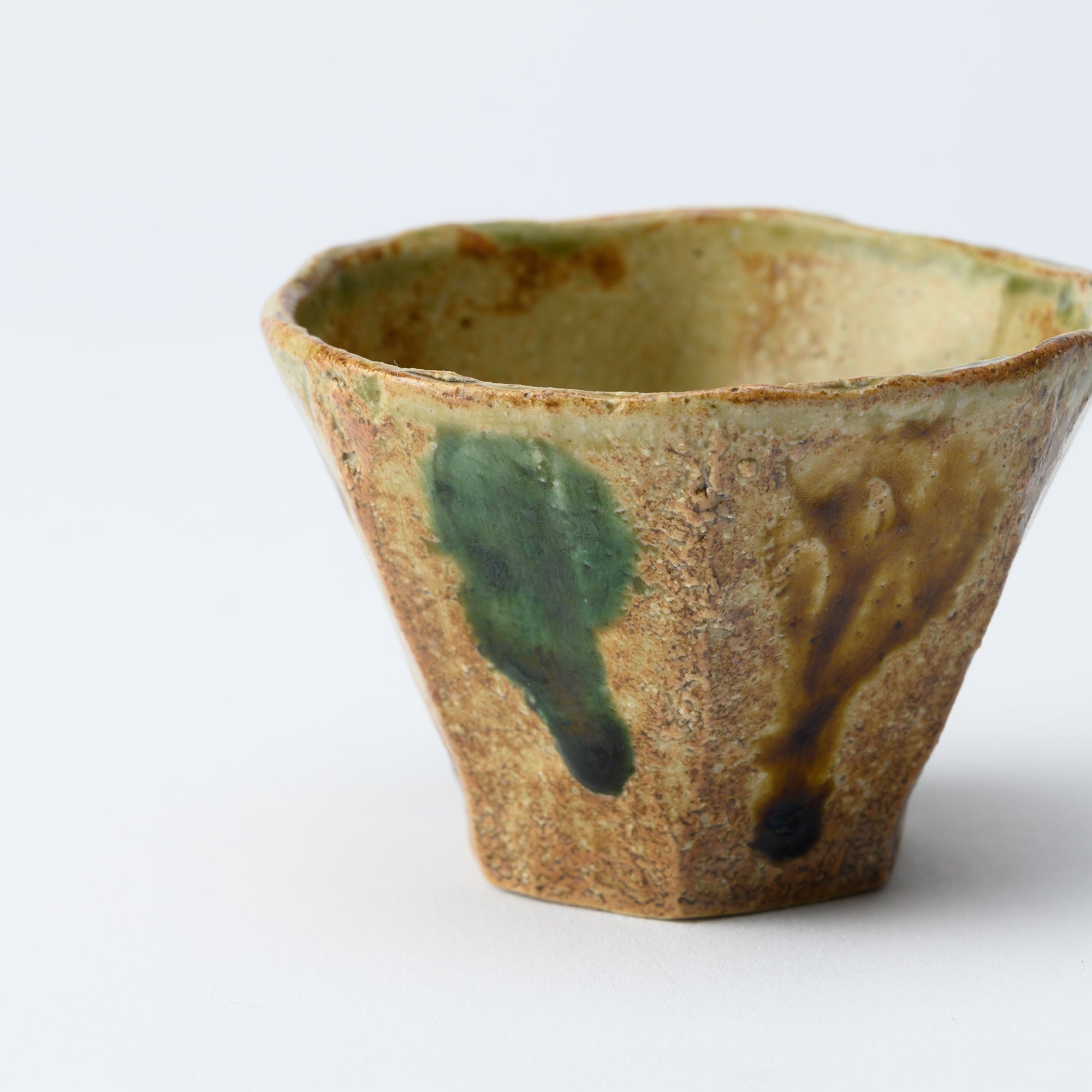 Musashi Kiln Bicolor Mino Ware Hexagonal Guinomi Sake Cup