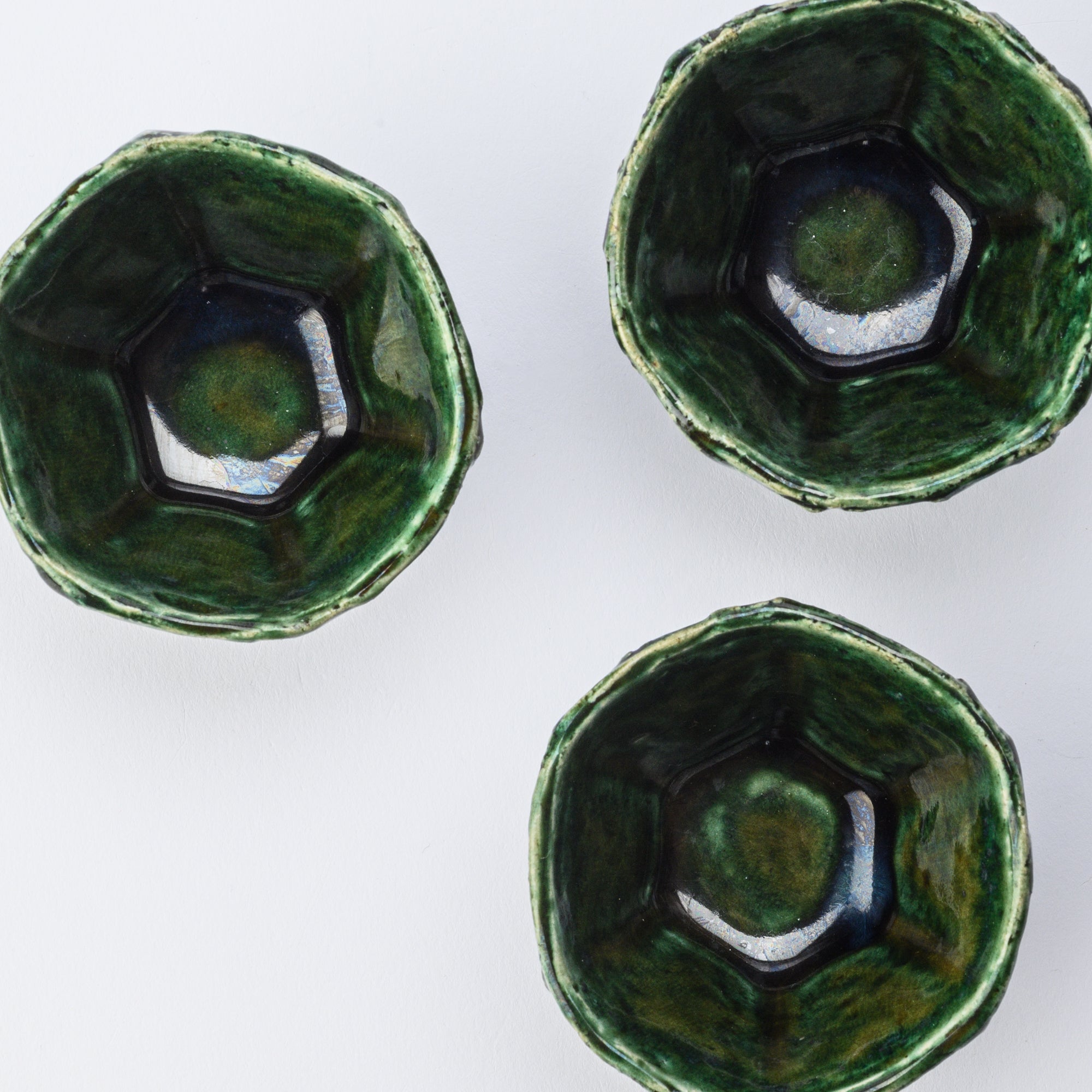 Musashi Kiln Oribe Wave Mino Ware Hexagonal Guinomi Sake Cup