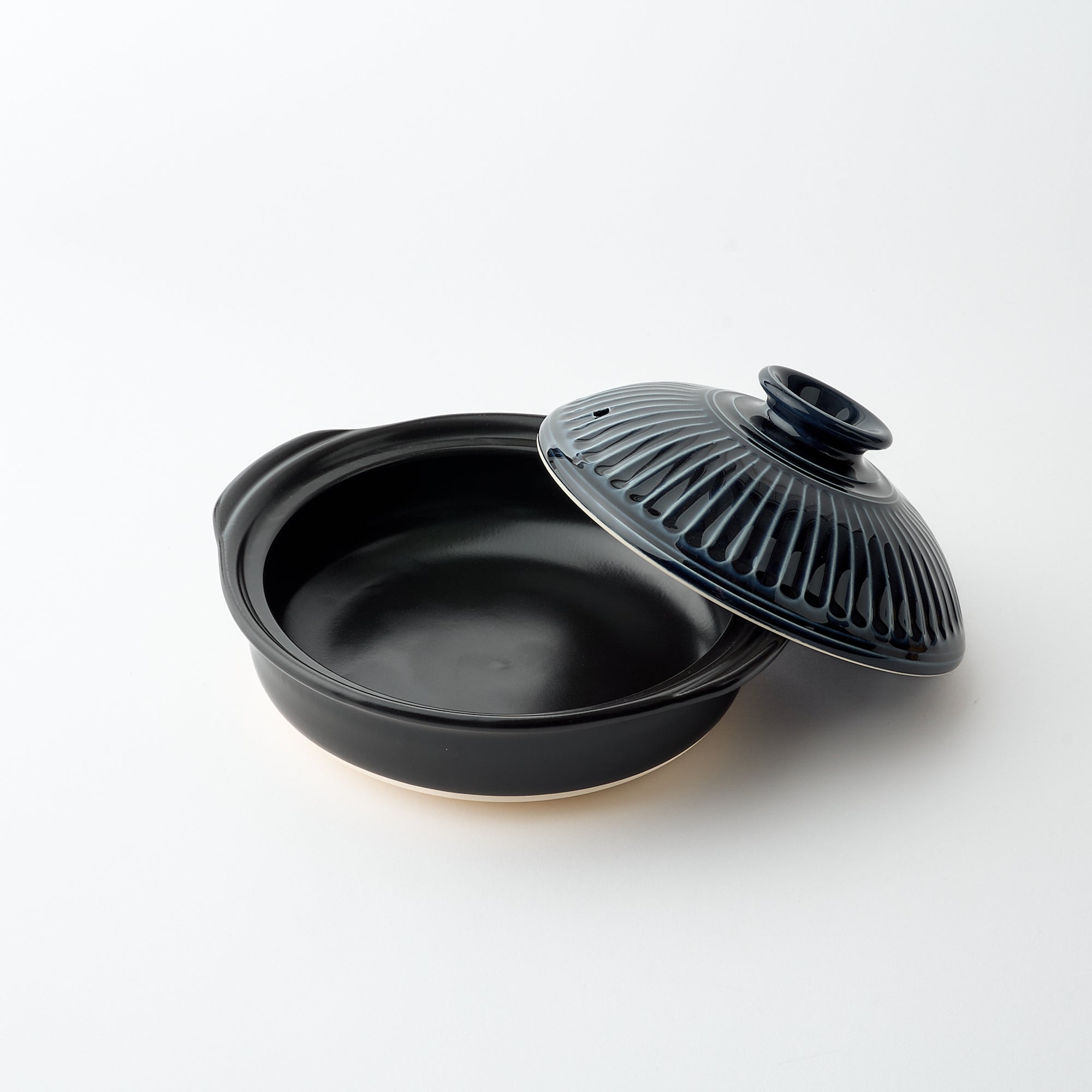 Kikka Donabe Japanese Clay Pot for 2 to 3 People