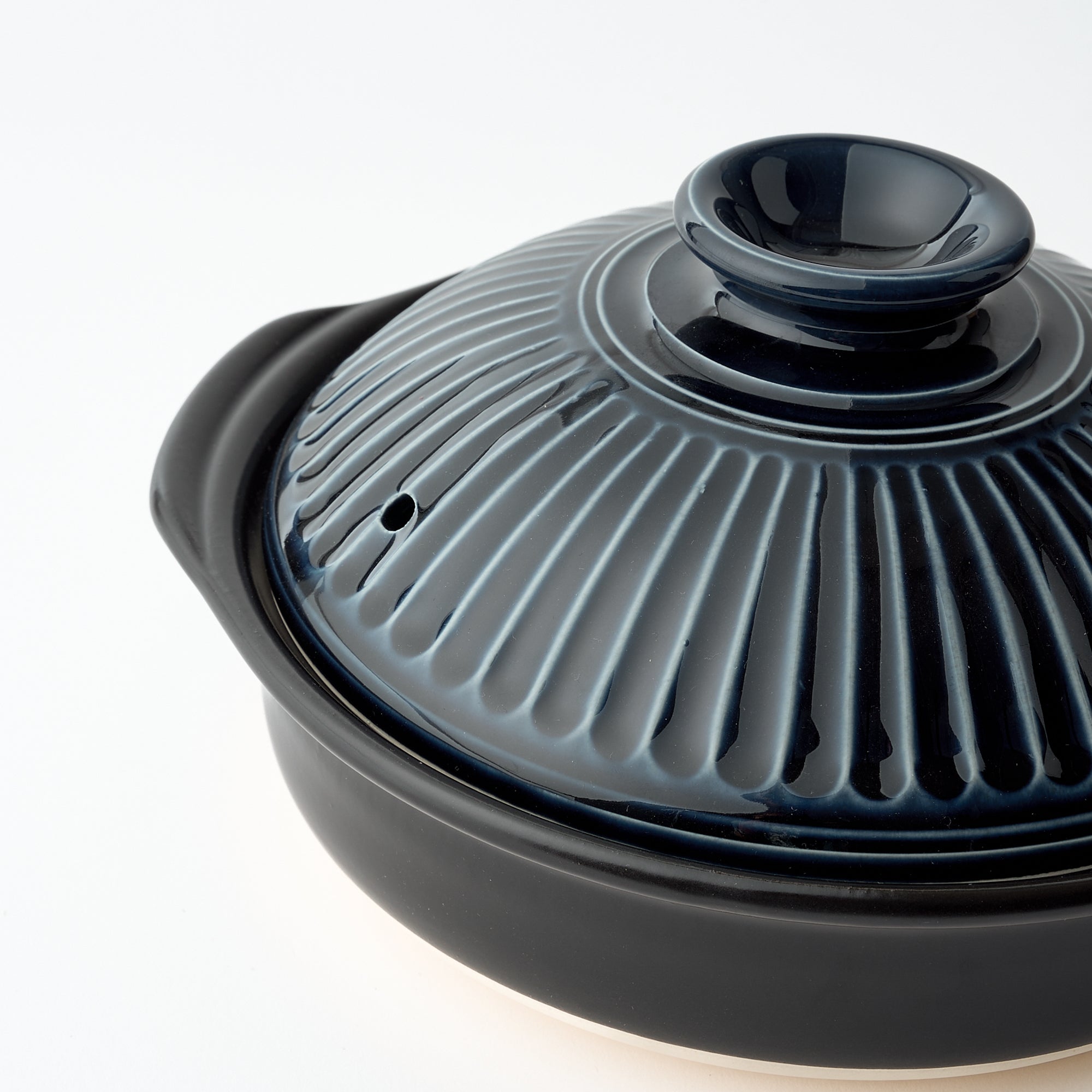 Kikka Donabe Japanese Clay Pot for 2 to 3 People