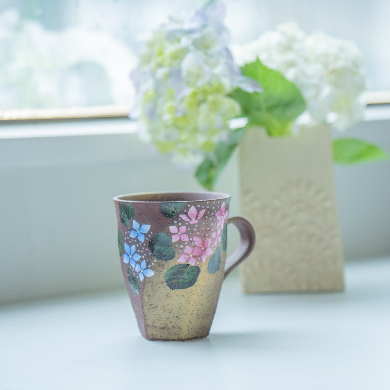 Hydrangea Rough Hewn Mug