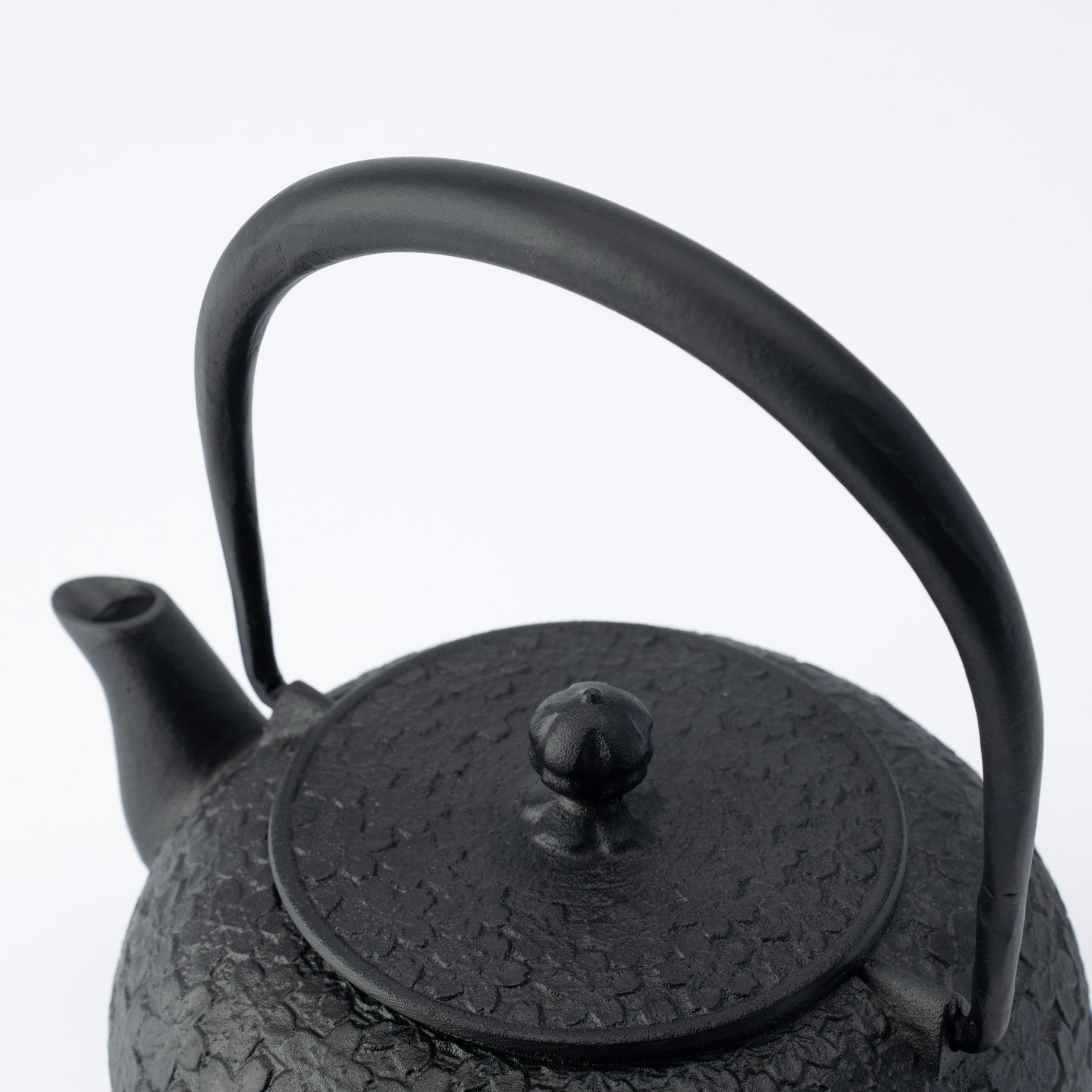 Sakura Cast Iron Kettle 20.3 fl oz