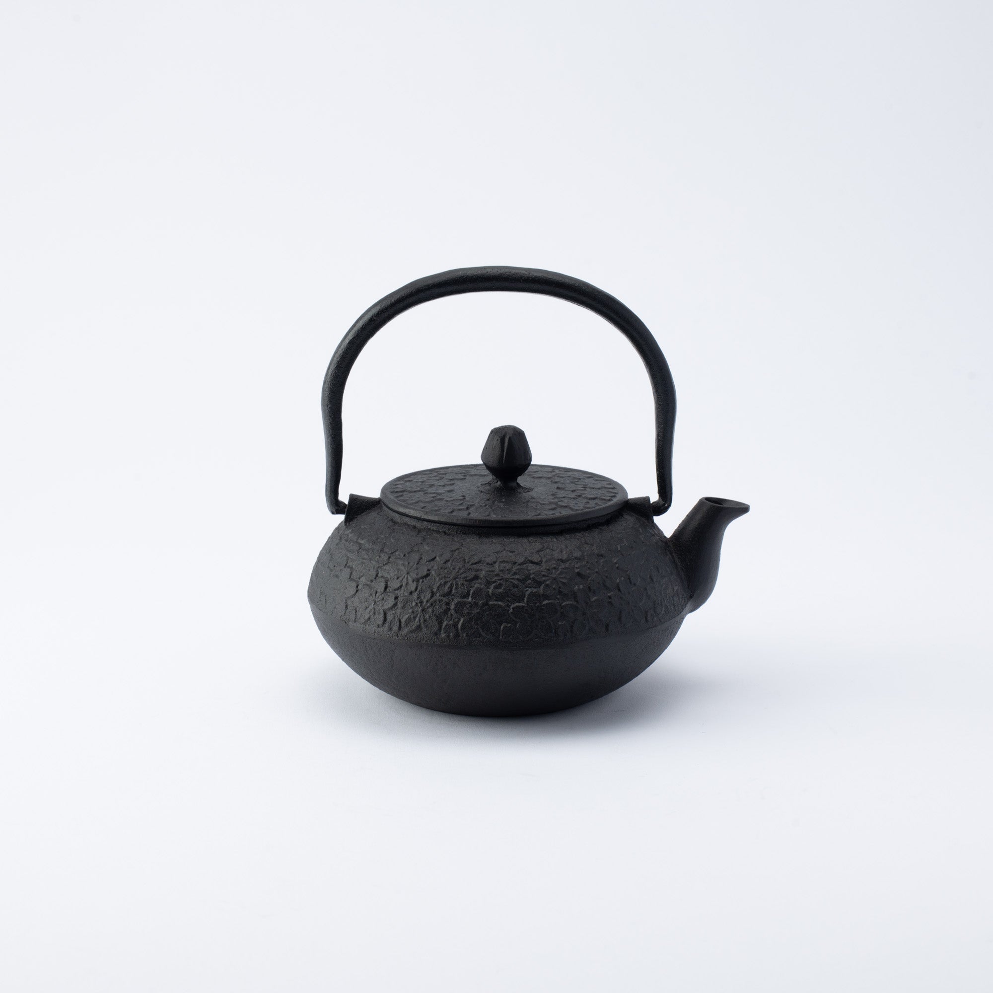 Sakura Cast Iron Kettle 20.3 fl oz