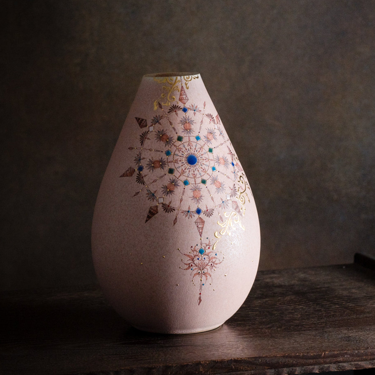 Ebicha-Saibyo Palast in der Dunst-Blumenvase