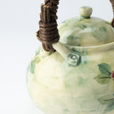 Tosen Kiln Camellia Kiyomizu Ware Teapot 15.8 oz (450 ml)