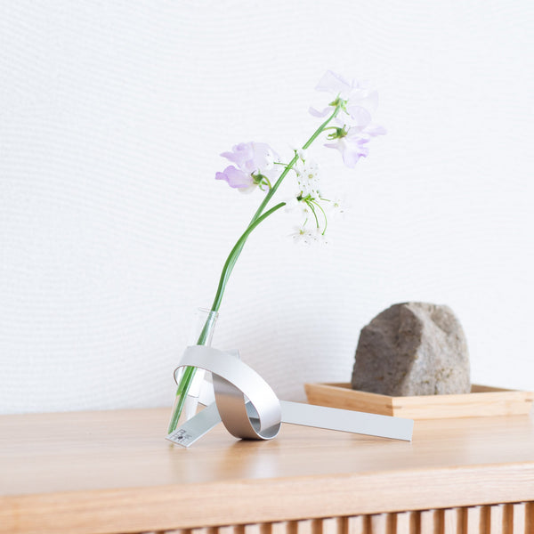 ALART Aluminum MUSUBI Single Flower Vase - MUSUBI KILN - Quality Japanese Tableware and Gift