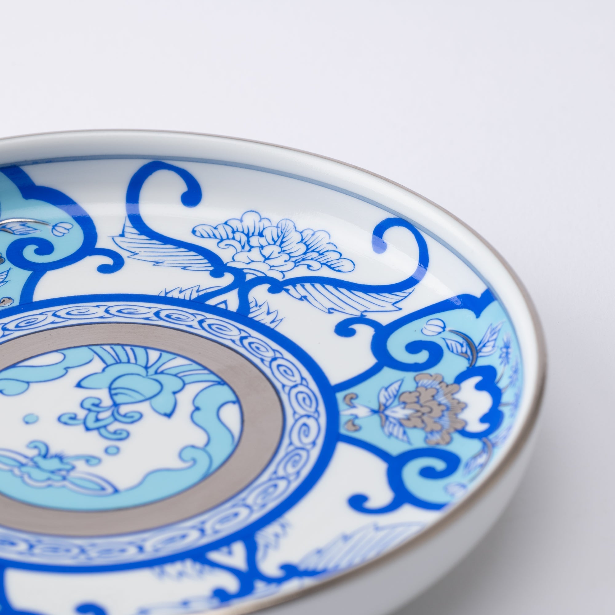 Arita Porcelain Lab Japan Blue Old Imari Floral Pattern Plate 5.3in - MUSUBI KILN - Quality Japanese Tableware and Gift