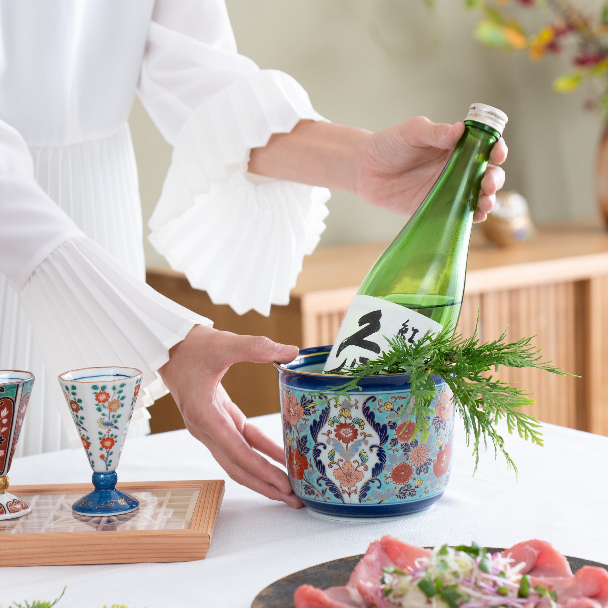 Arita Porcelain Lab Yazaemon Blue Sake Cooler - MUSUBI KILN - Quality Japanese Tableware and Gift