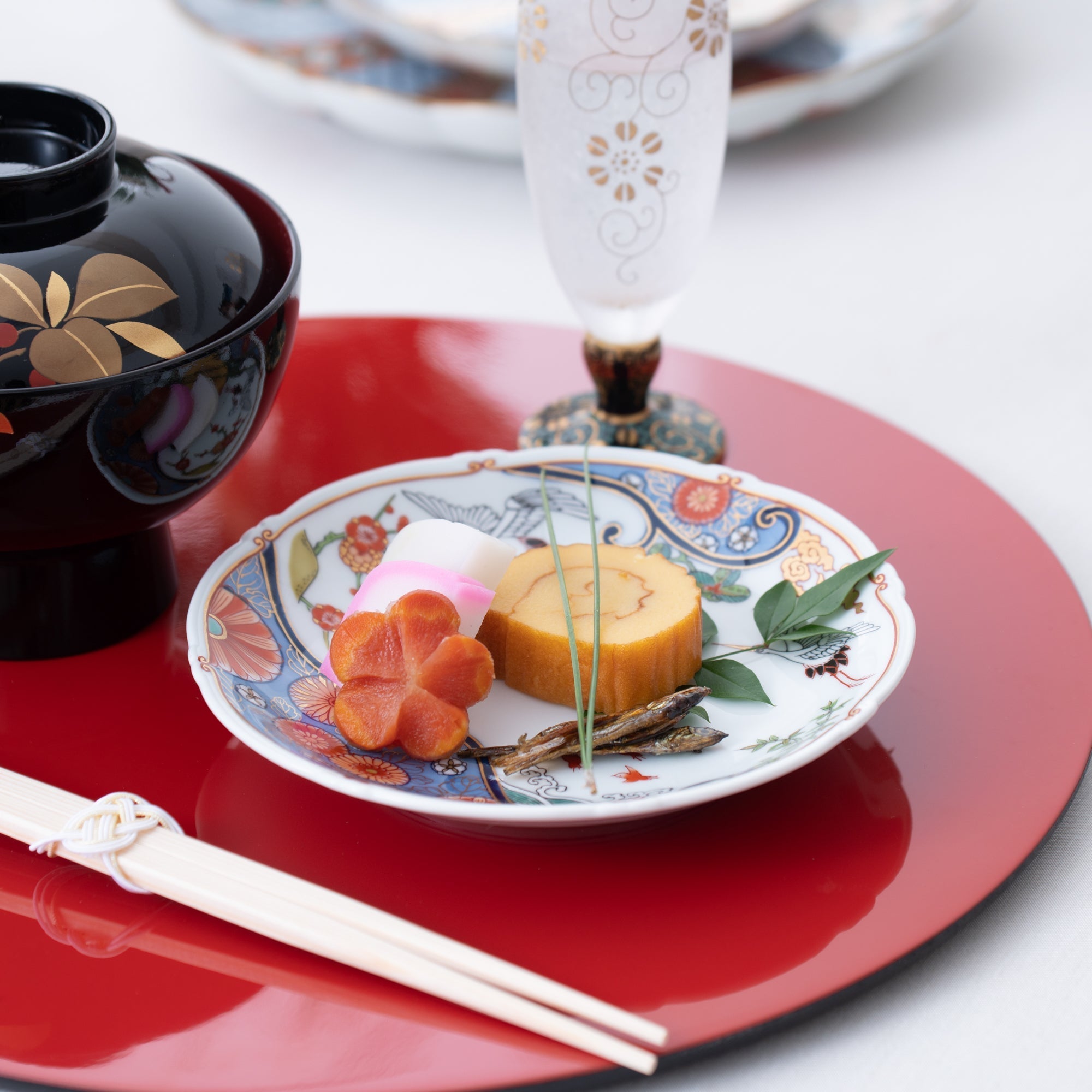 Arita Porcelain Lab Yazaemon Crane and Wave Plate Set - MUSUBI KILN - Quality Japanese Tableware and Gift