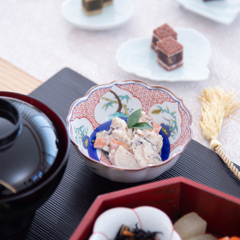 Arita Porcelain Lab Yazaemon Flower and Bird Kobachi Bowl - MUSUBI KILN - Quality Japanese Tableware and Gift