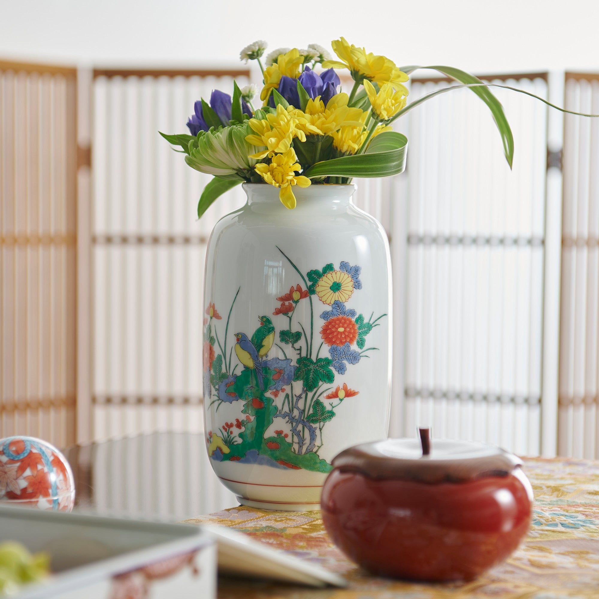 Arita Porcelain Lab Yazaemon Flower Bird Rock Chrysanthemum Flower Vase - MUSUBI KILN - Quality Japanese Tableware and Gift