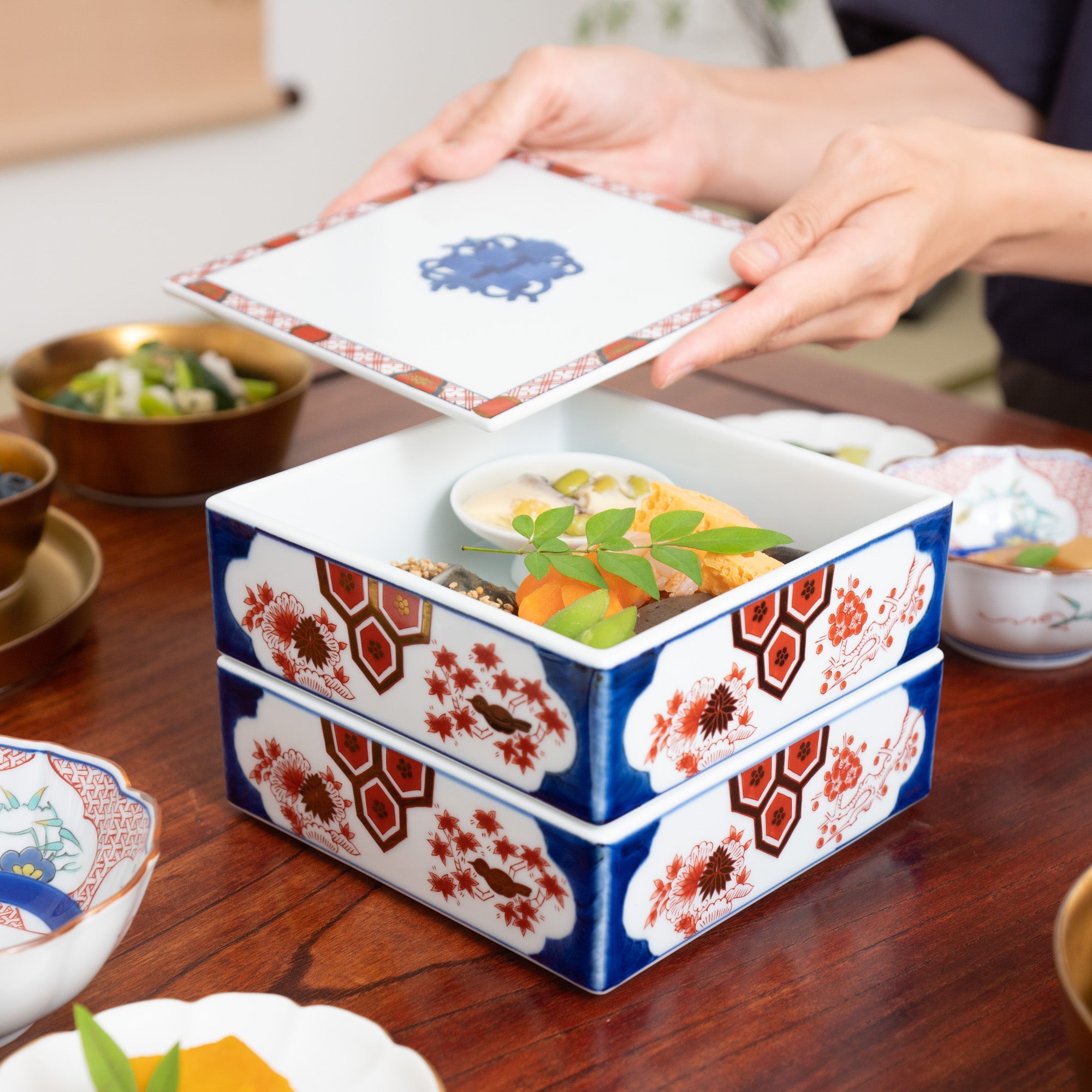 Arita Porcelain Lab Yazaemon Four Noble Flowers Two Tiers Jubako Bento Box - MUSUBI KILN - Quality Japanese Tableware and Gift