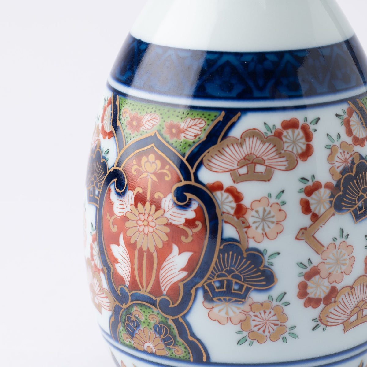 Yazaemon Old Imari Sakura Sake Set