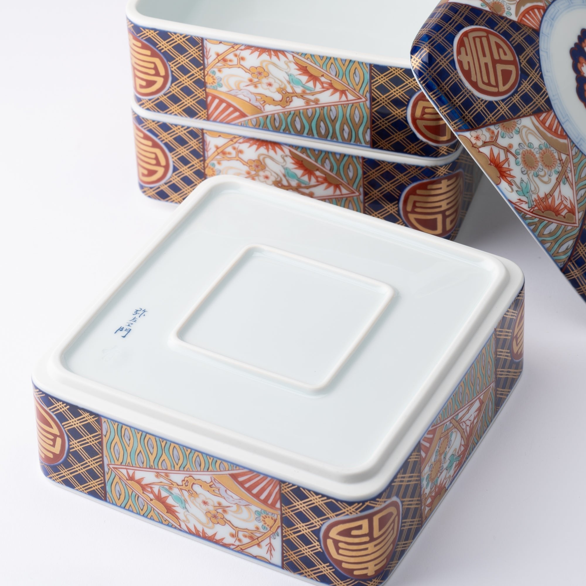 Arita Porcelain Lab Yazaemon Somenishiki "Kotobuki" Pattern Three - tier Food Box - MUSUBI KILN - Quality Japanese Tableware and Gift