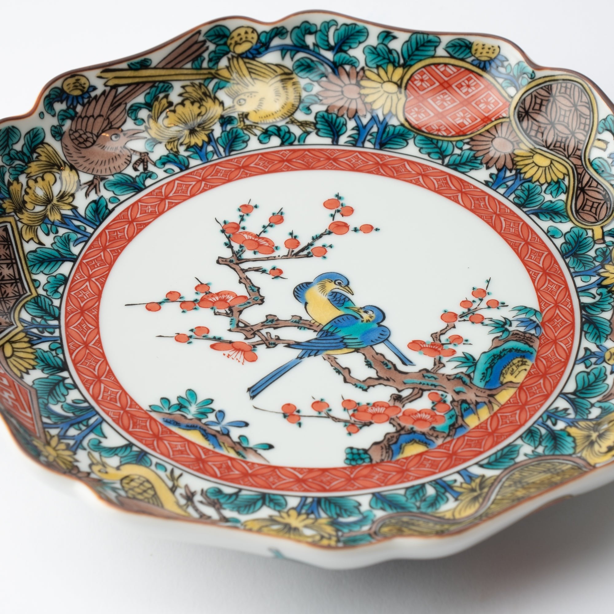 Art Styles of the Past Ko - Kutani Kutani Decorative Plate - MUSUBI KILN - Quality Japanese Tableware and Gift