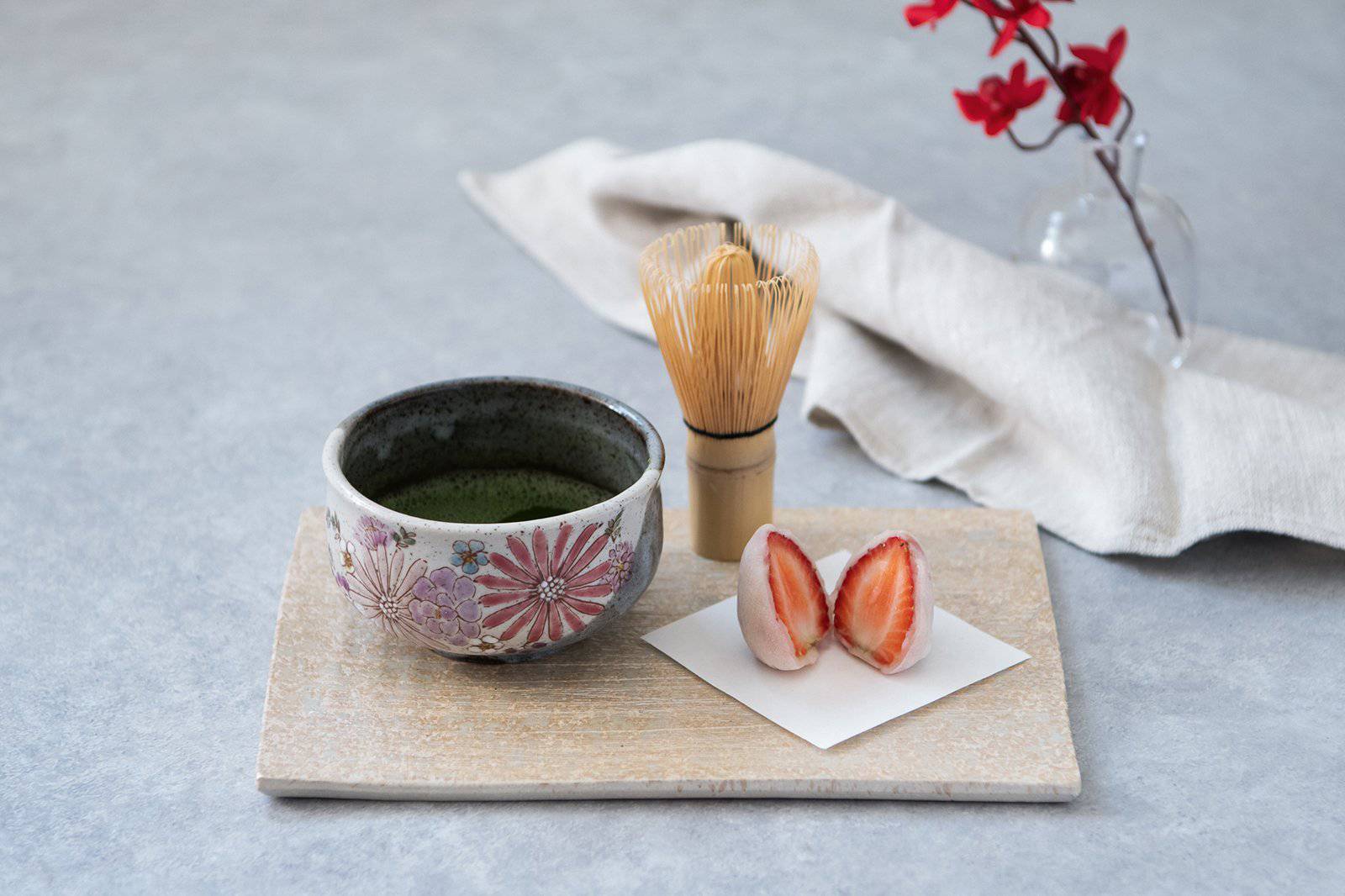 Atelier Yu Brilliant Flower Kutani Matcha Bowl Chawan - MUSUBI KILN - Quality Japanese Tableware and Gift