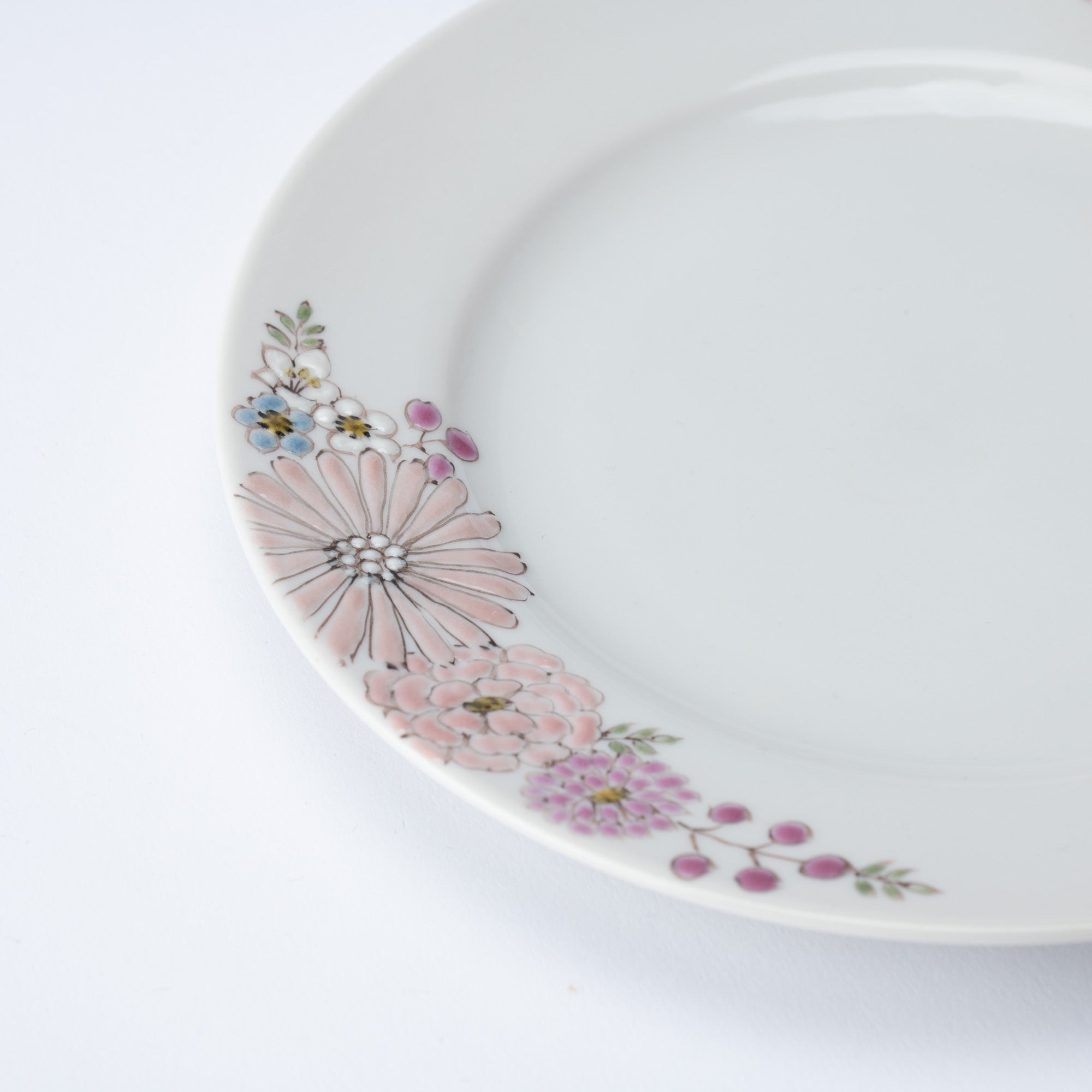 Atelier Yu Brilliant Flower Kutani Round Plate - MUSUBI KILN - Quality Japanese Tableware and Gift