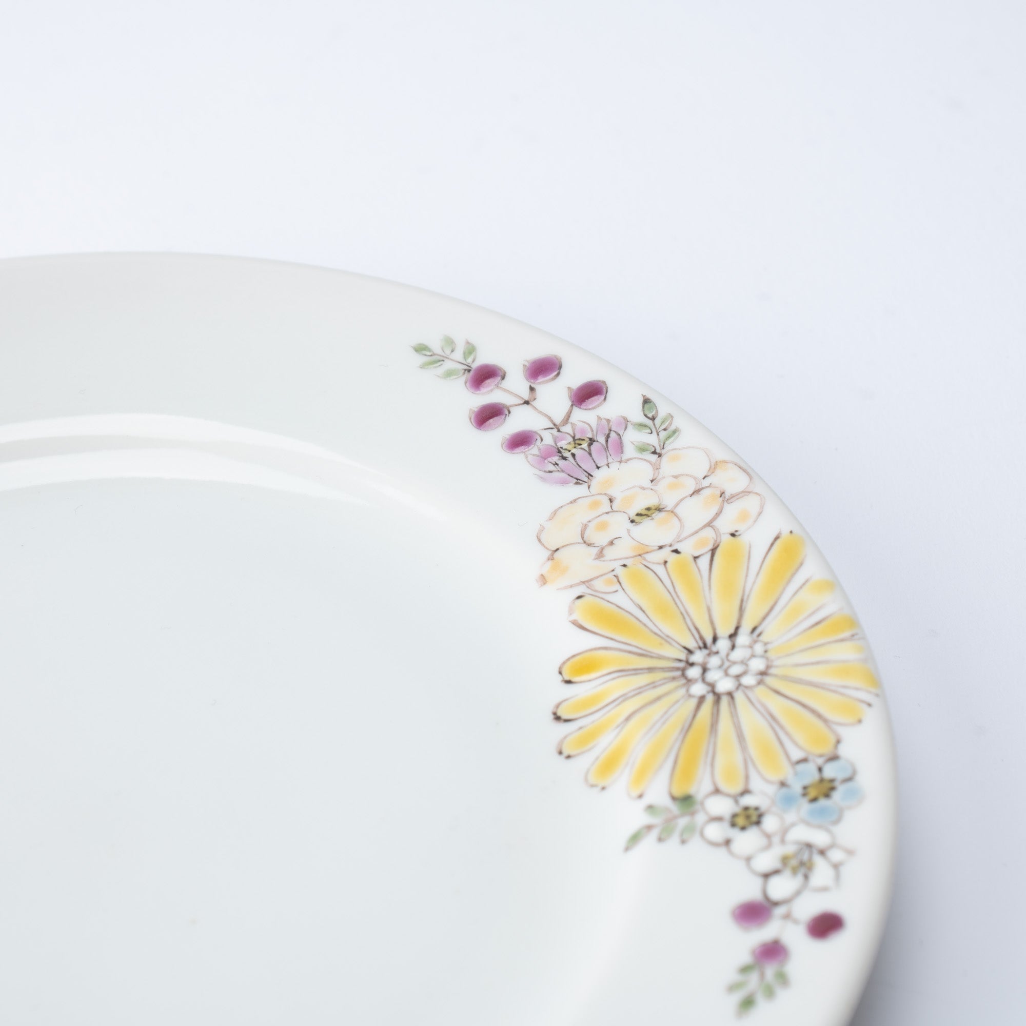 Atelier Yu Brilliant Flower Kutani Round Plate - MUSUBI KILN - Quality Japanese Tableware and Gift