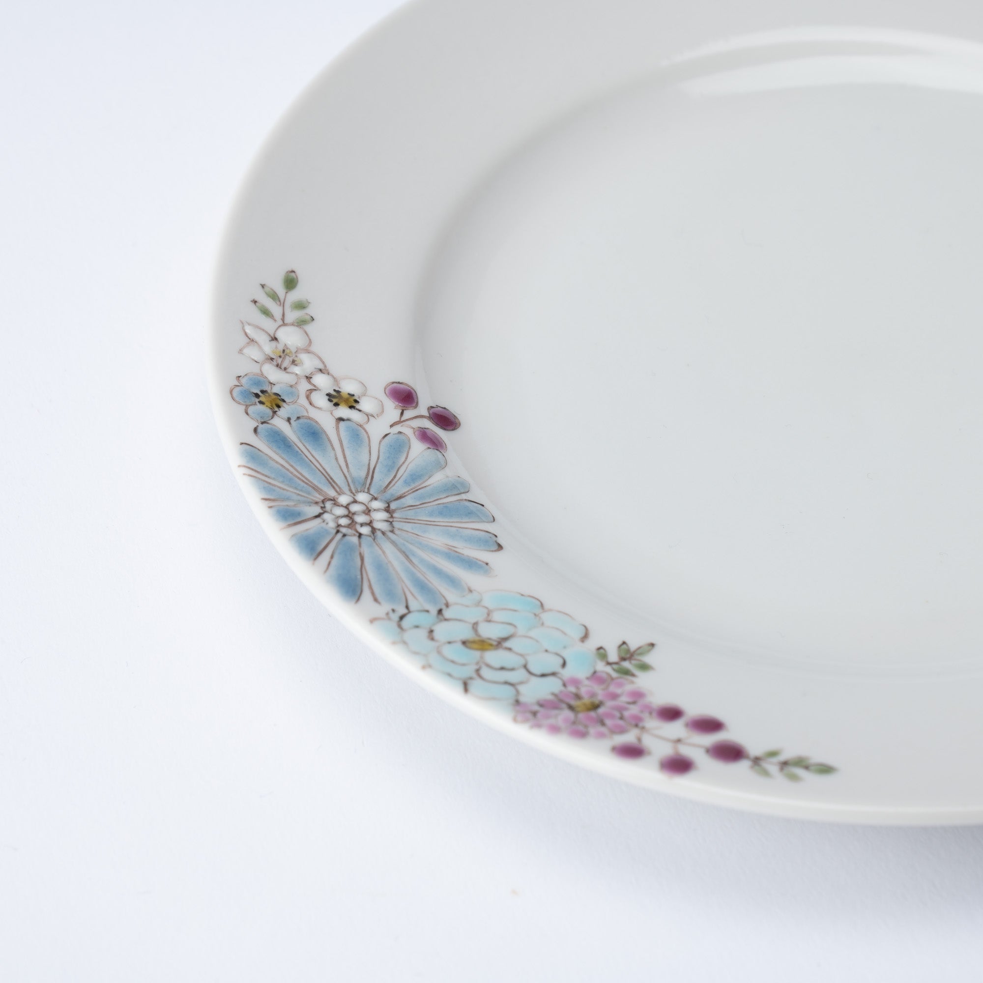 Atelier Yu Brilliant Flower Kutani Round Plate - MUSUBI KILN - Quality Japanese Tableware and Gift