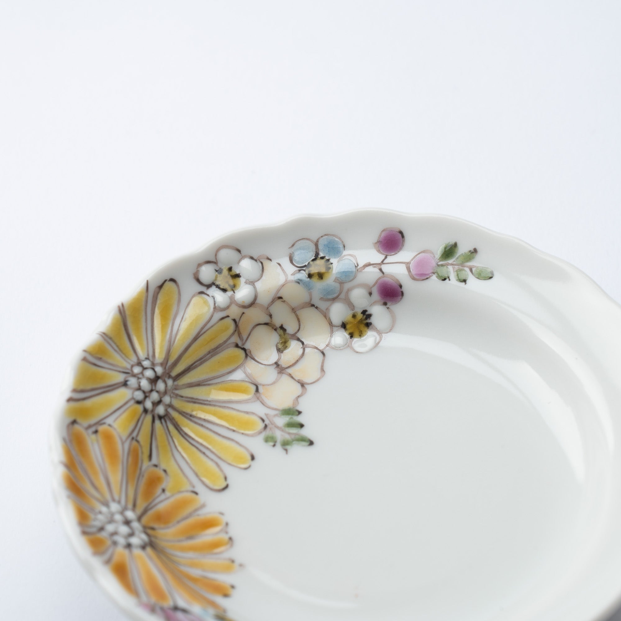 Atelier Yu Brilliant Flower Kutani Sauce Plate - MUSUBI KILN - Quality Japanese Tableware and Gift