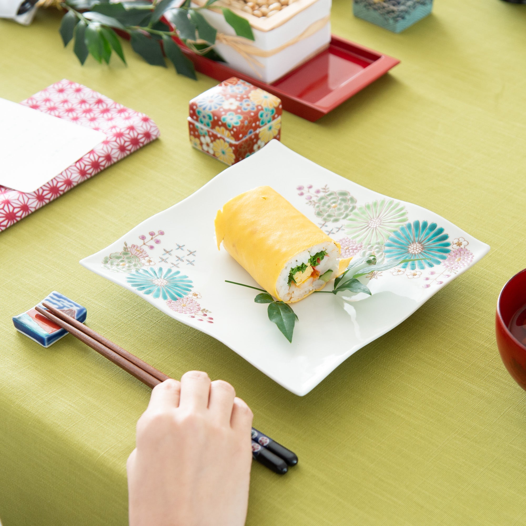 Atelier Yu Brilliant Flower Kutani Square Plate M - MUSUBI KILN - Quality Japanese Tableware and Gift