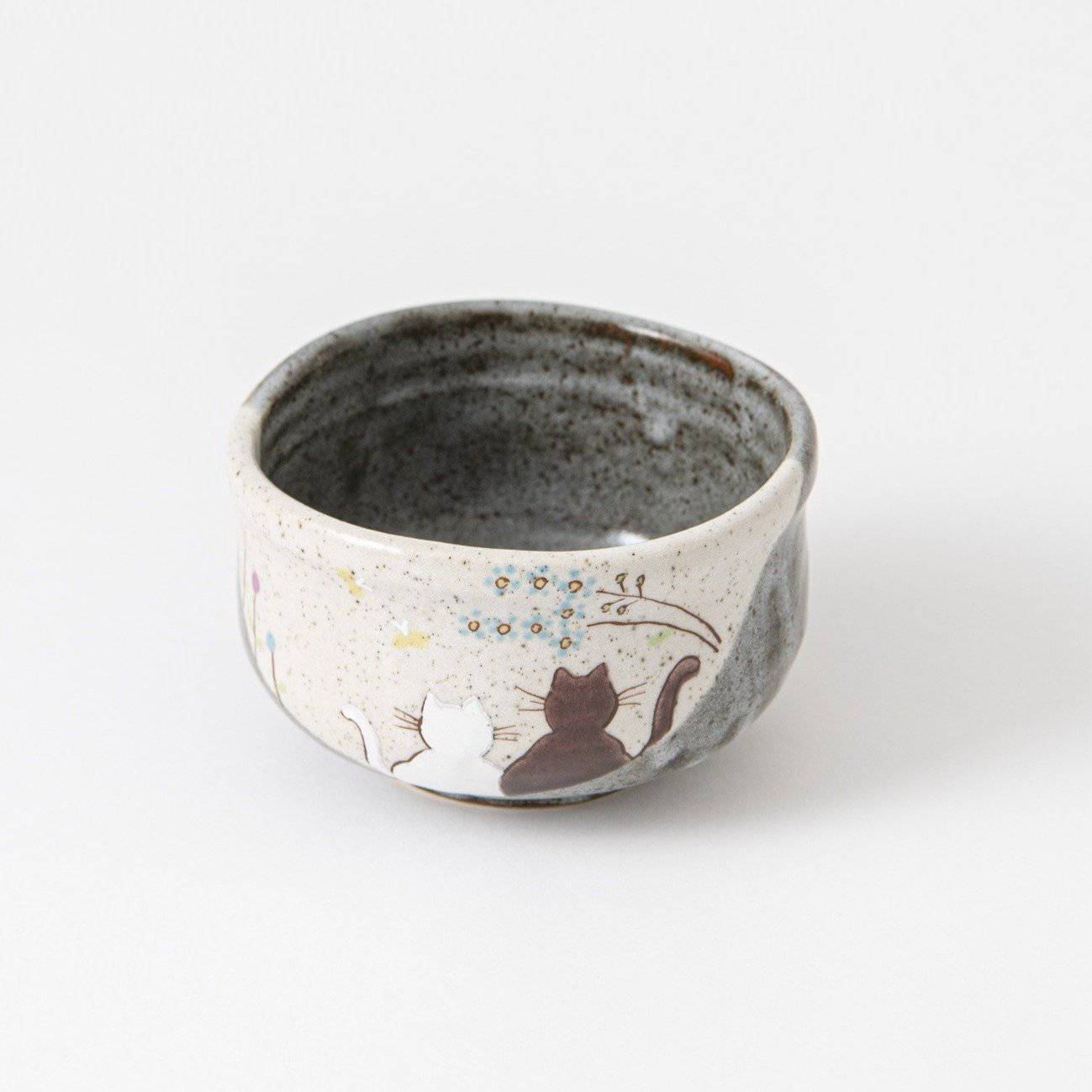 Atelier Yu Cats In Sunny Spot Kutani Matcha Bowl Chawan - MUSUBI KILN - Quality Japanese Tableware and Gift