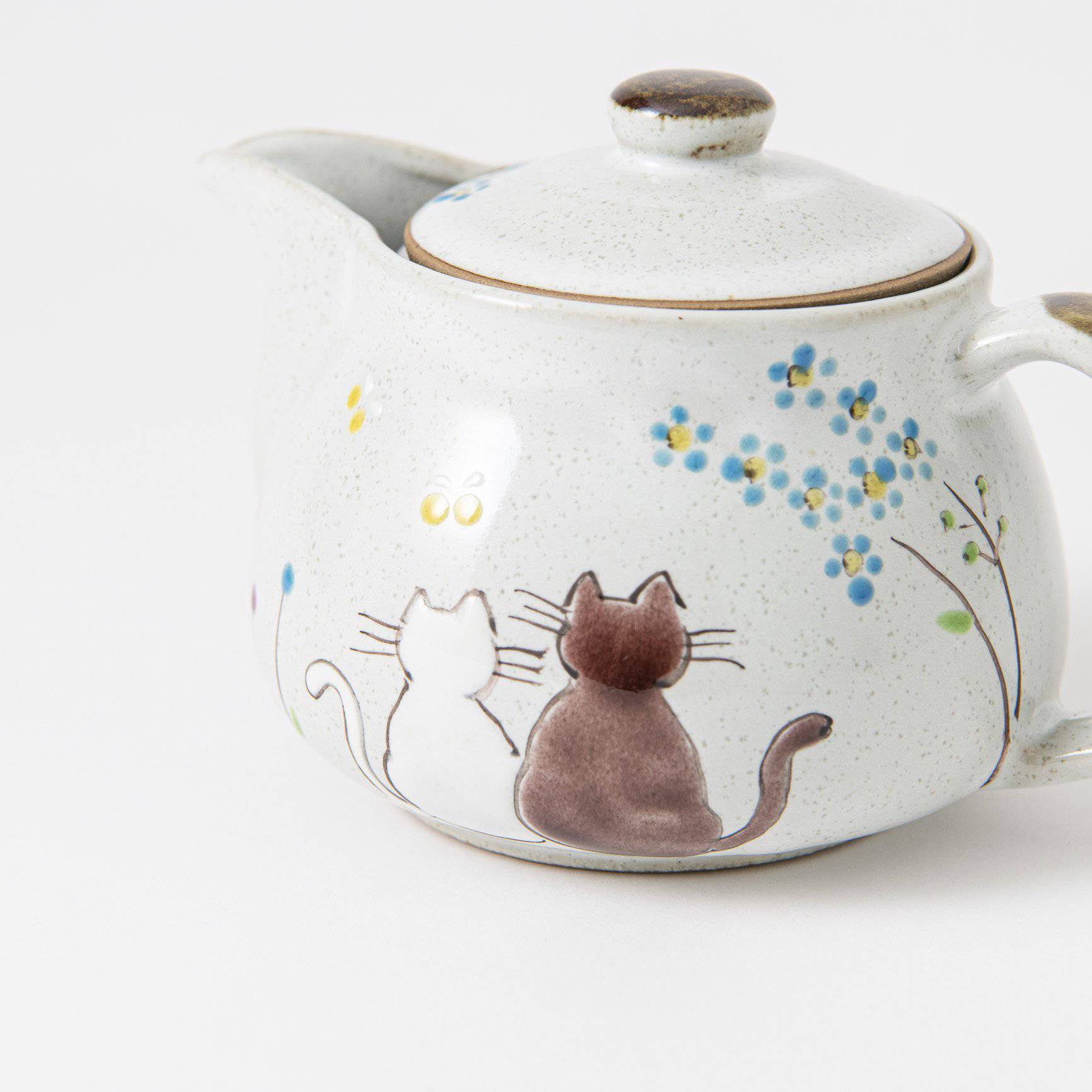 Atelier Yu Cats In Sunny Spot Kutani Teapot 12.2oz(360ml) - MUSUBI KILN - Quality Japanese Tableware and Gift