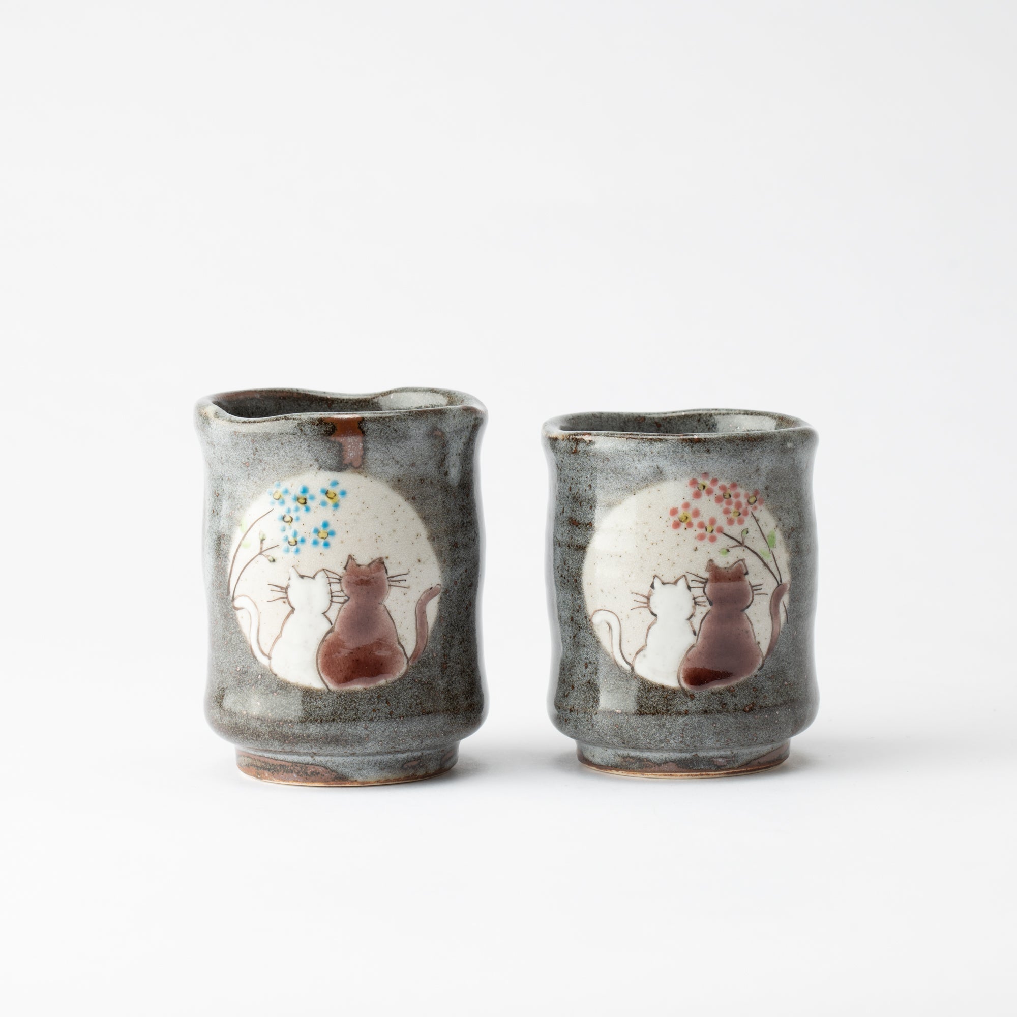 Atelier Yu Cats In Sunny Spot Kutani Yunomi Japanese Teacup Pair - MUSUBI KILN - Quality Japanese Tableware and Gift