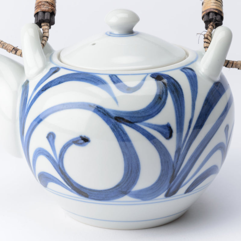 Baizan Kiln Arabesque Tobe Japanese Teapot 30.4oz (900ml) - MUSUBI KILN - Quality Japanese Tableware and Gift