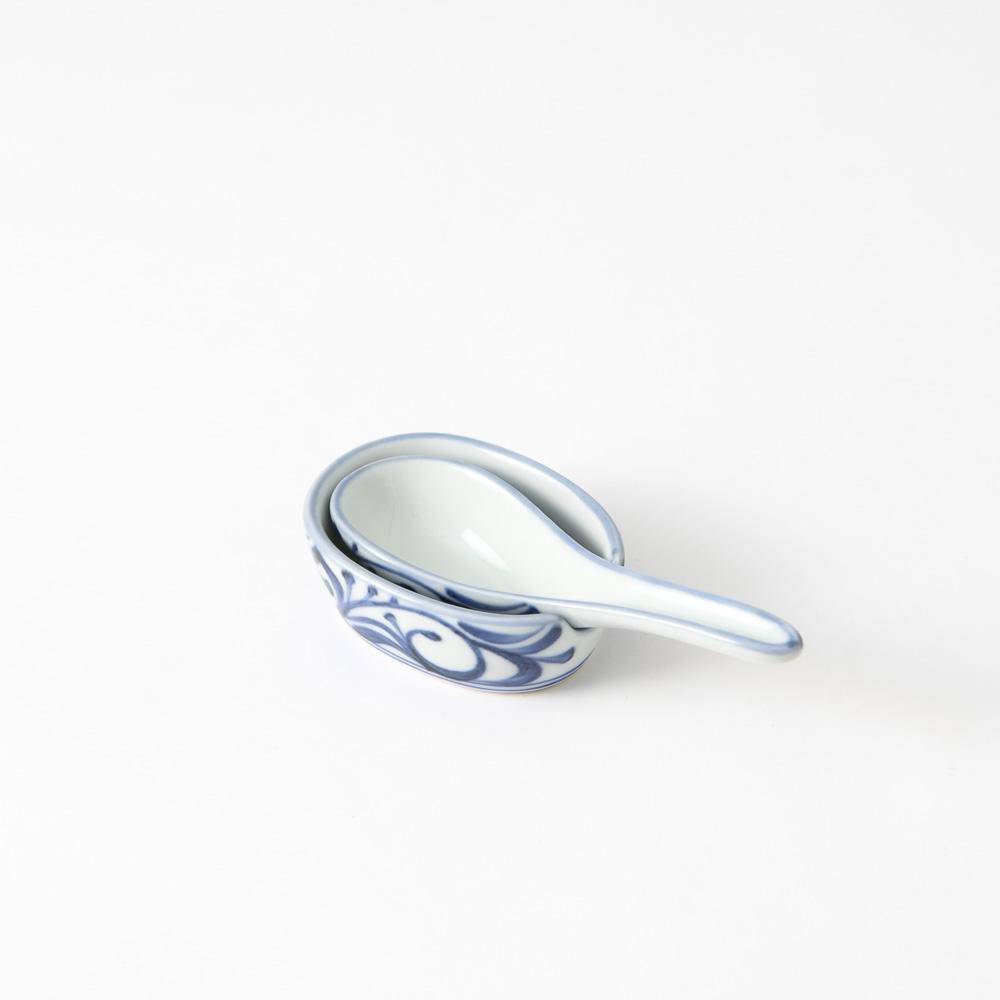 Baizan Kiln Arabesque Tobe Ramen Spoon with Spoon Rest - MUSUBI KILN - Quality Japanese Tableware and Gift