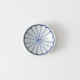 Baizan Kiln Chrysanthemum Tobe Sauce Plate - MUSUBI KILN - Quality Japanese Tableware and Gift