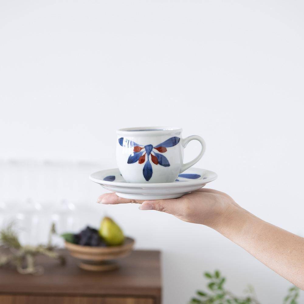 Baizan Kiln GOSU Red Chrysanthemum Cup and Saucer - MUSUBI KILN - Quality Japanese Tableware and Gift