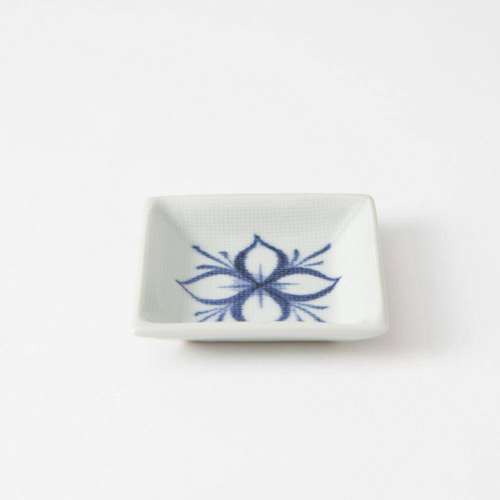 Baizan Kiln Leaf Tobe Sauce Plate - MUSUBI KILN - Quality Japanese Tableware and Gift