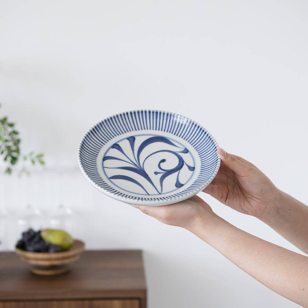 Baizan Kiln TOKUSA Arabesque Tobe Round Plate - MUSUBI KILN - Quality Japanese Tableware and Gift