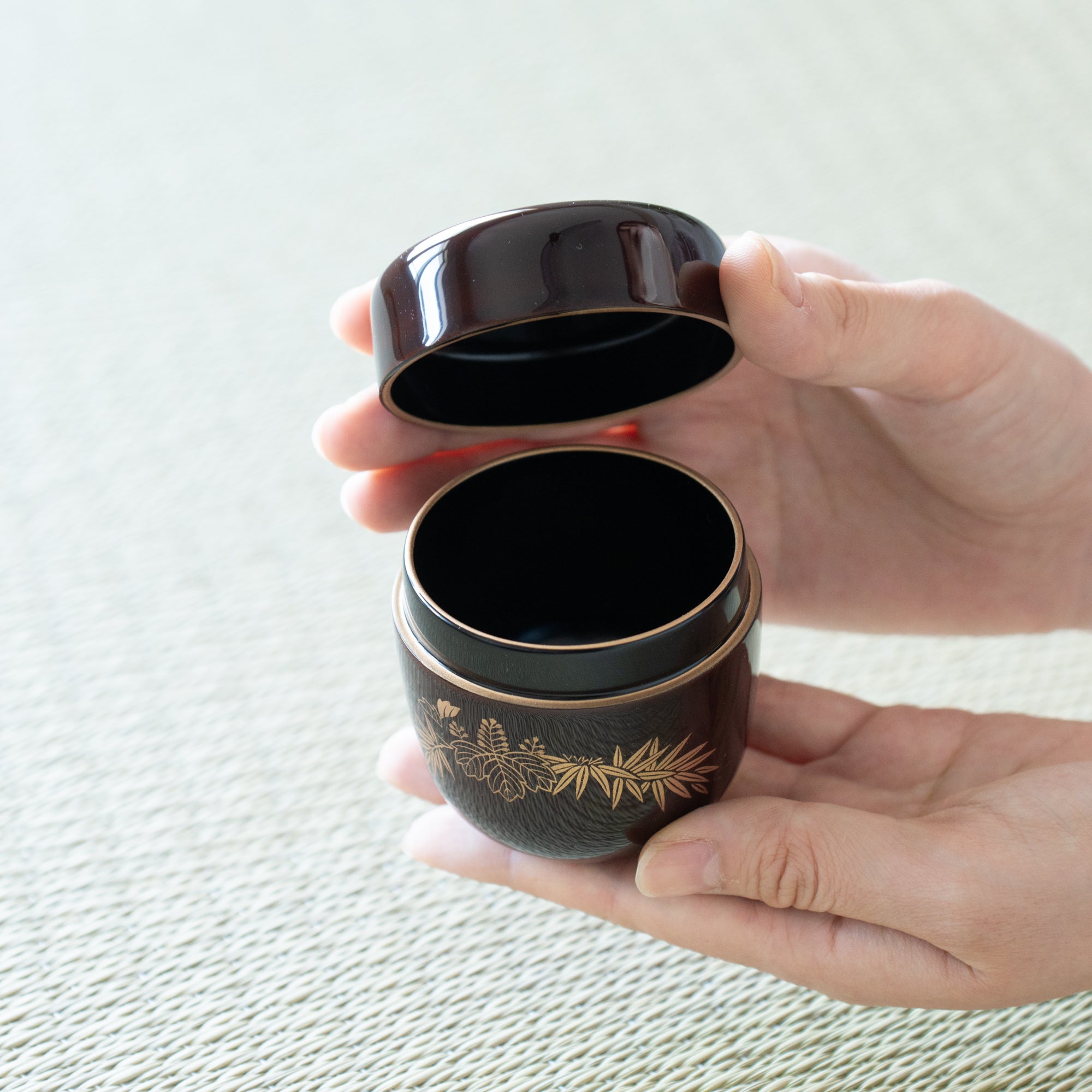 Bamboo Grass and Paulownia Yamanaka Lacquerware Natsume Matcha Container - MUSUBI KILN - Quality Japanese Tableware and Gift