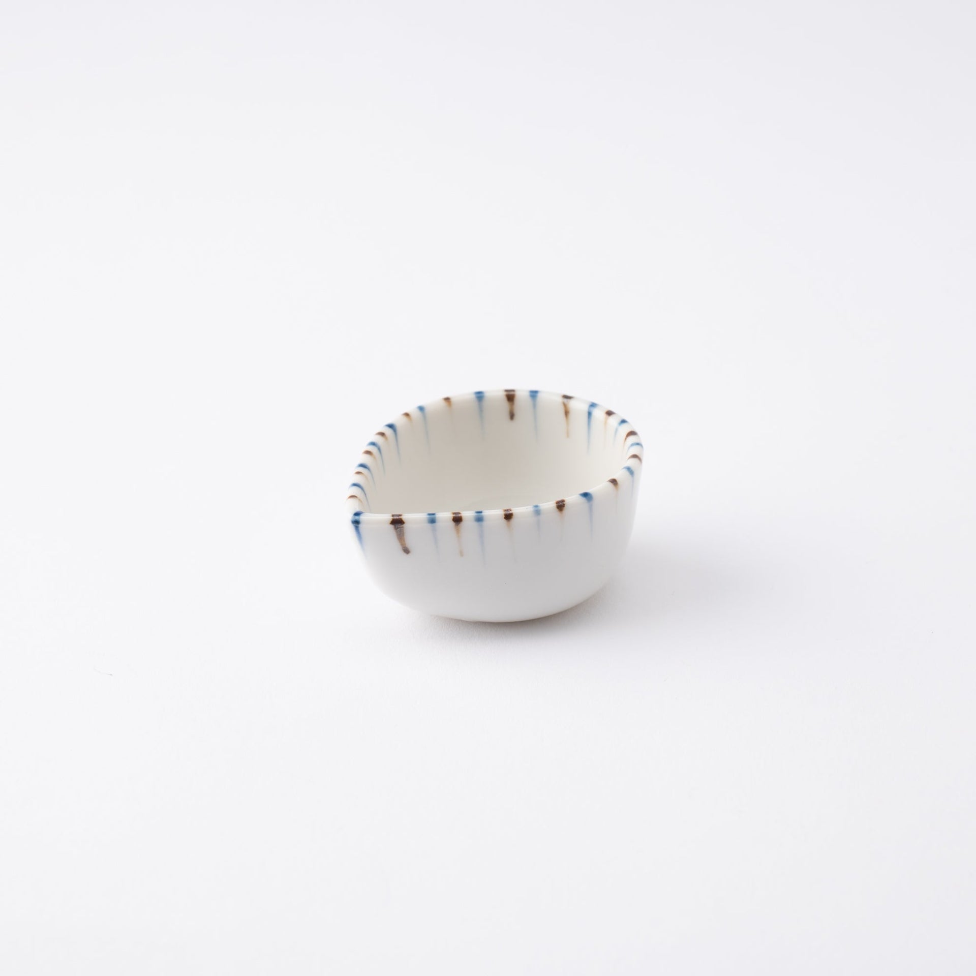 Bicolored Rim Tokusa Small Sauce Container
