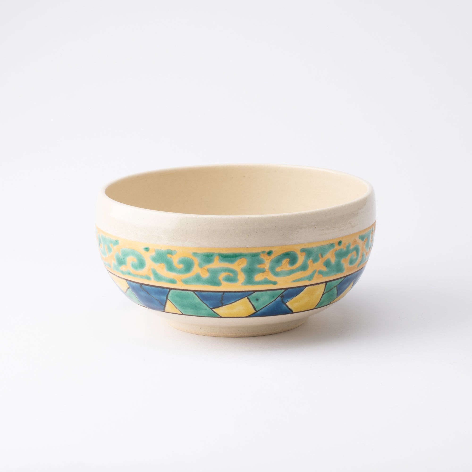 Bitouen Arabesque And Cracked Ice Pattern Kutani Bowl - MUSUBI KILN - Quality Japanese Tableware and Gift