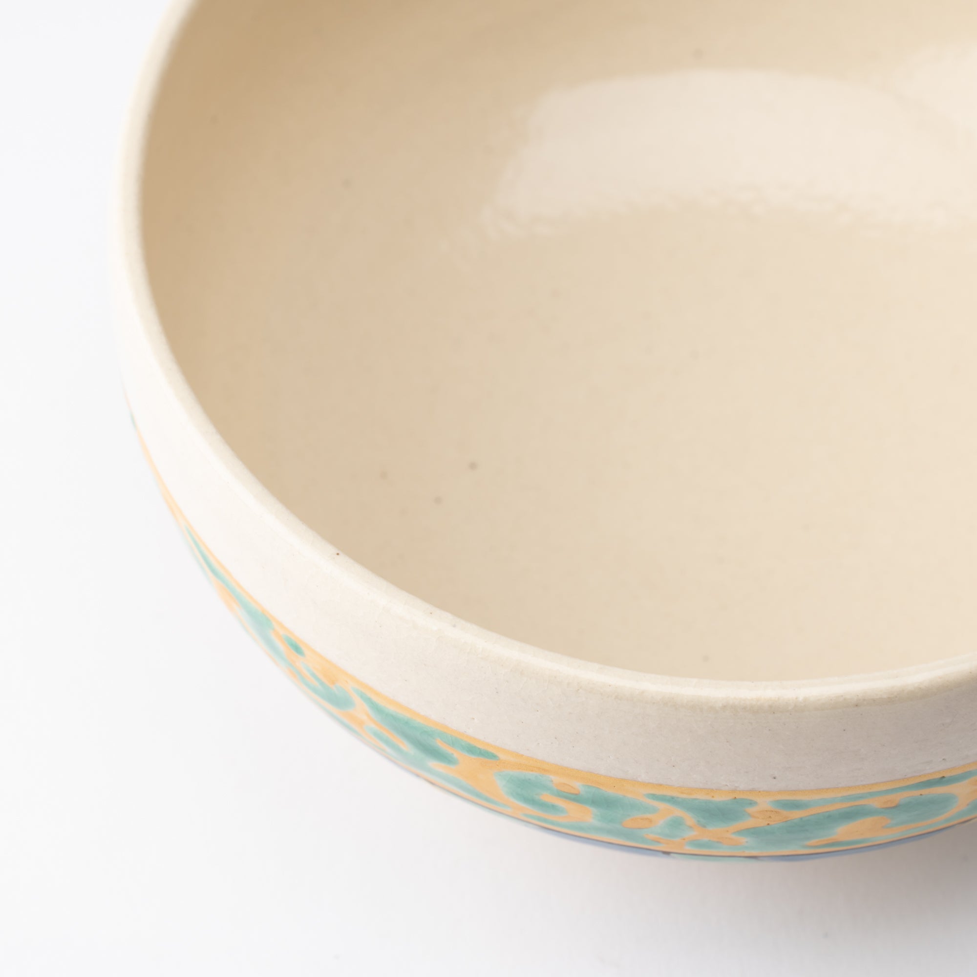 Bitouen Arabesque And Cracked Ice Pattern Kutani Bowl - MUSUBI KILN - Quality Japanese Tableware and Gift