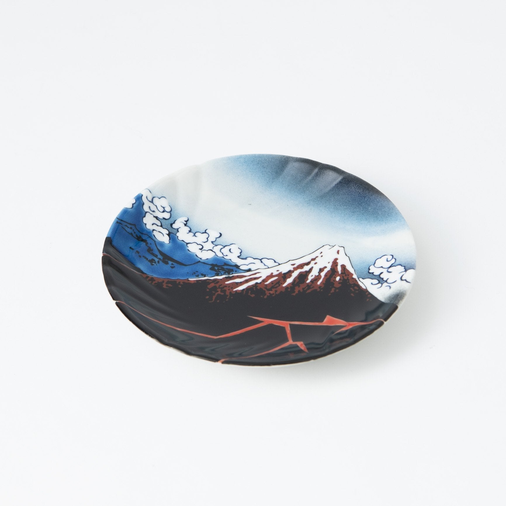 Bizan Kiln Hokusai Kuro Fuji Kutani Round Plate - MUSUBI KILN - Quality Japanese Tableware and Gift