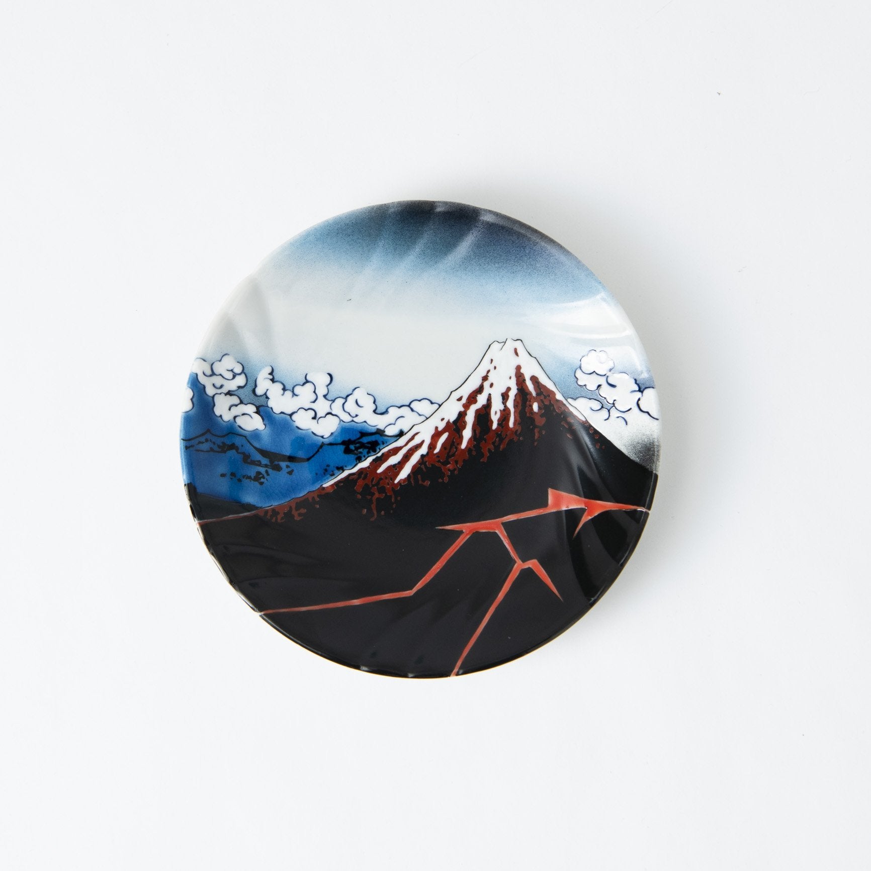 Bizan Kiln Hokusai Kuro Fuji Kutani Round Plate - MUSUBI KILN - Quality Japanese Tableware and Gift