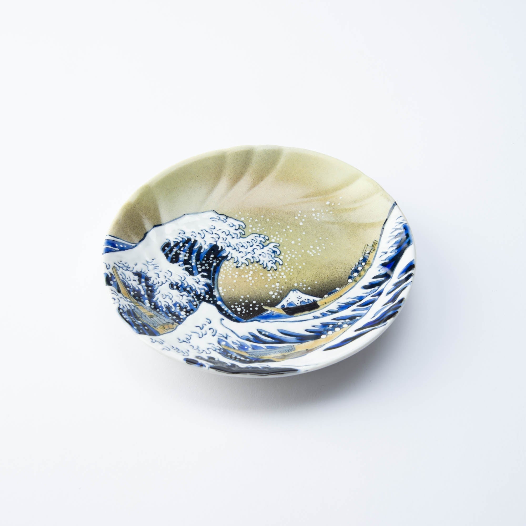 Bizan Kiln Hokusai Wave Kutani Round Plate - MUSUBI KILN - Quality Japanese Tableware and Gift