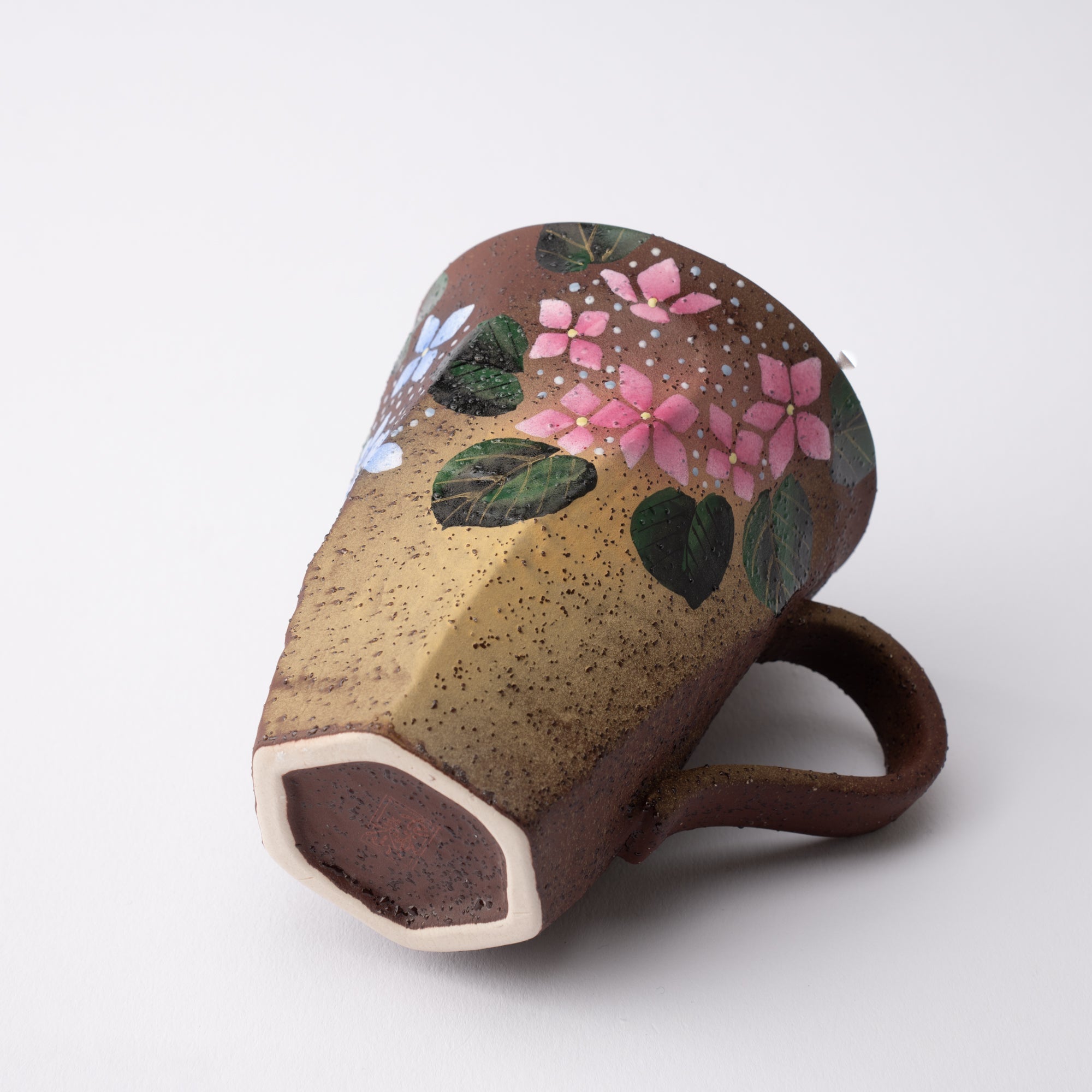 Bizan Kiln Hydrangea Rough - Hewn Kutani Mug - MUSUBI KILN - Quality Japanese Tableware and Gift