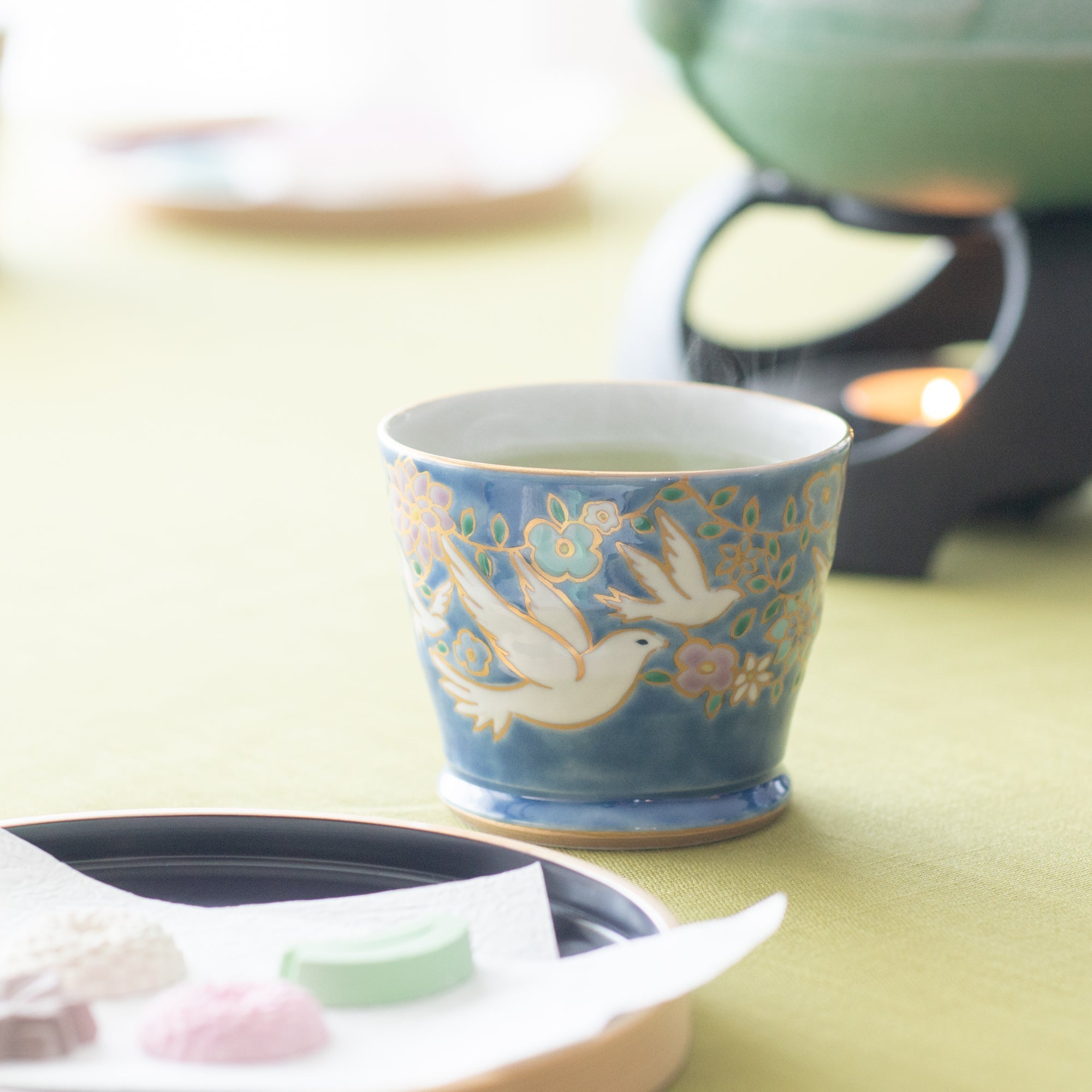 Bizan Kiln White Pigeon Kutani Teacup - MUSUBI KILN - Quality Japanese Tableware and Gift