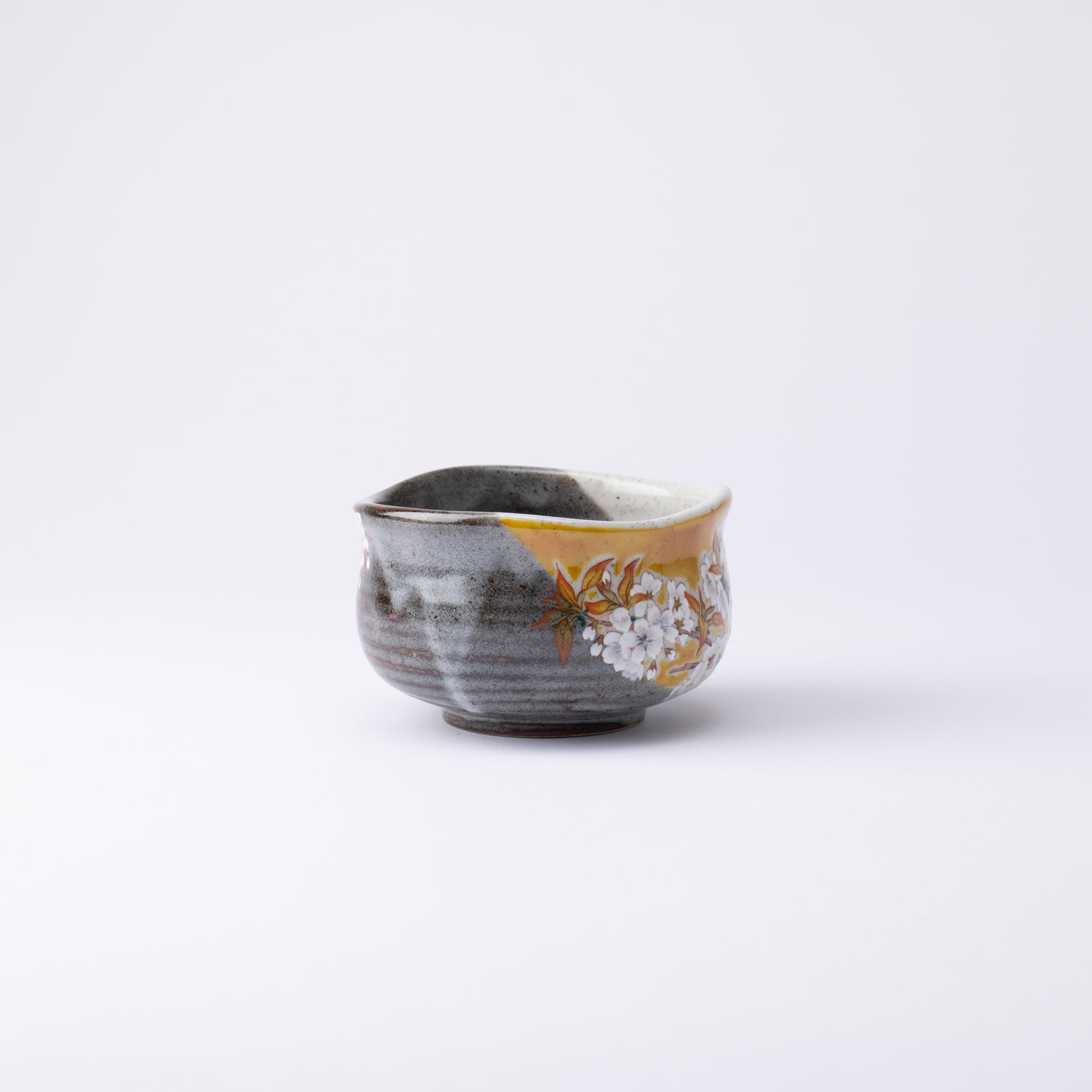 Bizan Kiln Yoshidaya Sakura and Bird Kutani Matcha Bowl Chawan - MUSUBI KILN - Quality Japanese Tableware and Gift