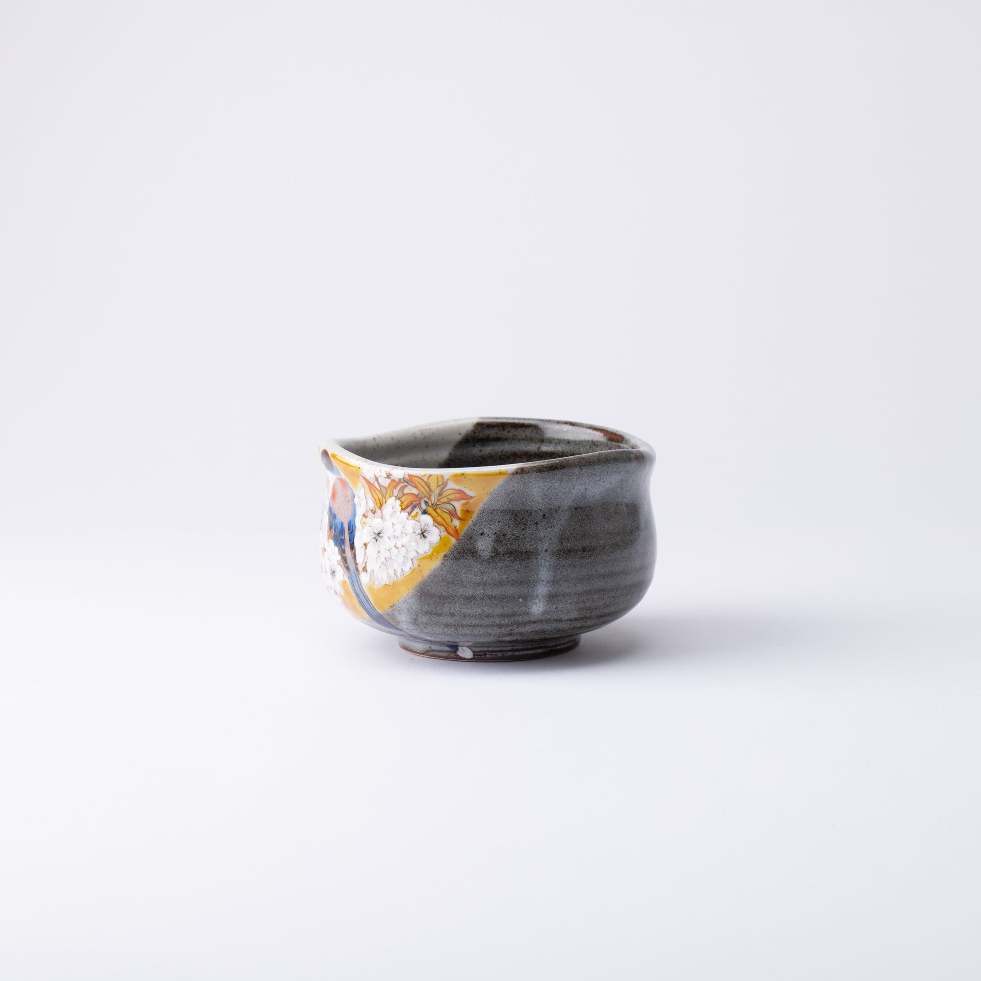 Bizan Kiln Yoshidaya Sakura and Bird Kutani Matcha Bowl Chawan - MUSUBI KILN - Quality Japanese Tableware and Gift