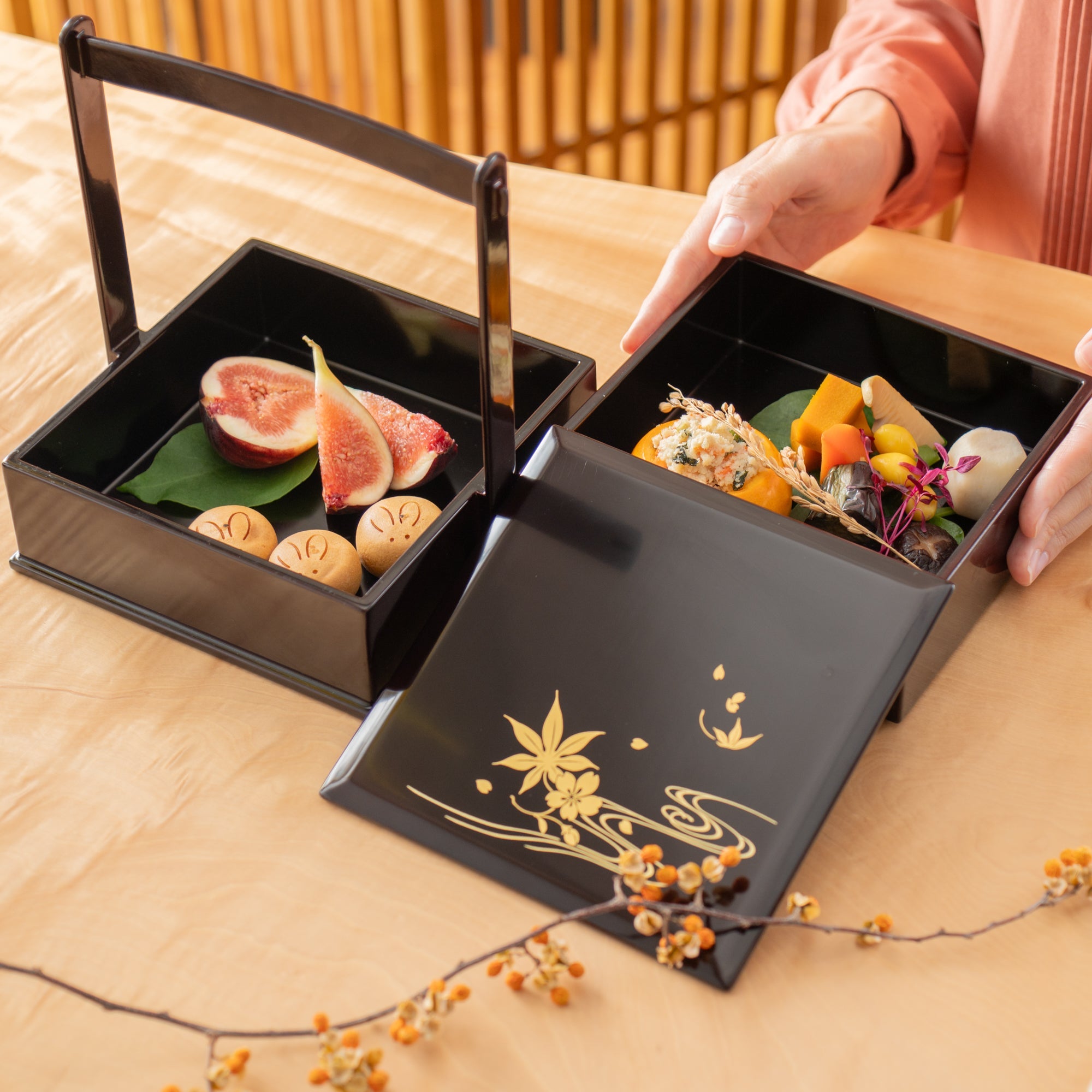 Black Running Water Echizen Lacquerware Two Tiers Jubako Bento Box with Handle - MUSUBI KILN - Quality Japanese Tableware and Gift