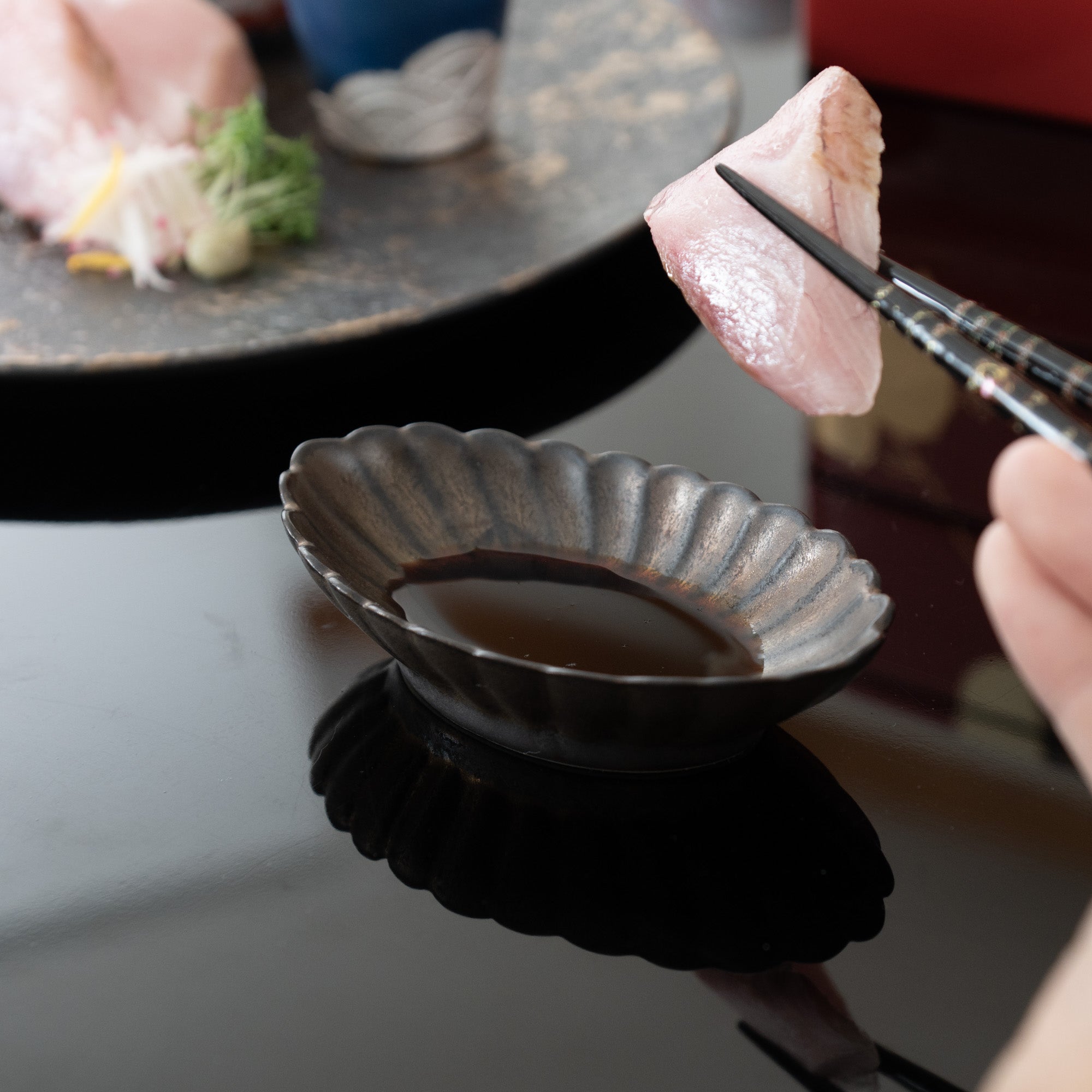 Bronze Chrysanthemum Hasami Oval Sauce Plate - MUSUBI KILN - Quality Japanese Tableware and Gift