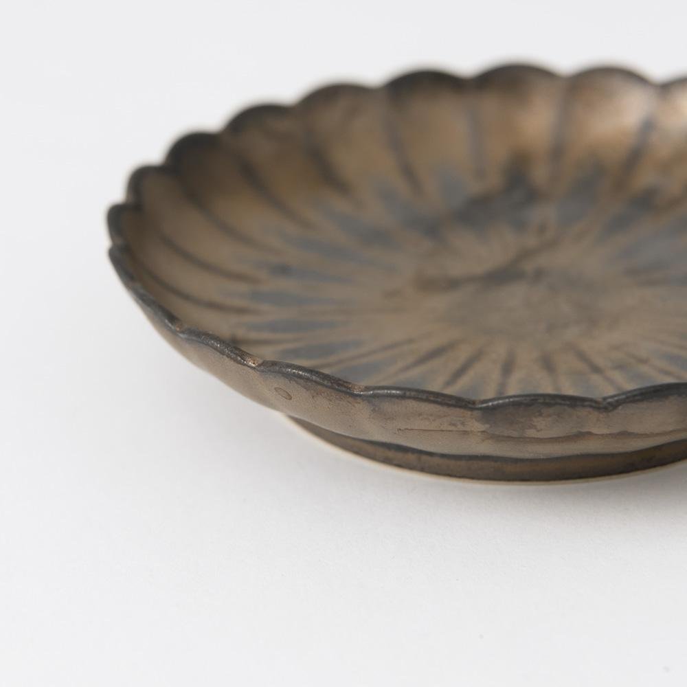 Bronze Chrysanthemum Hasami Sauce Plate - MUSUBI KILN - Quality Japanese Tableware and Gift