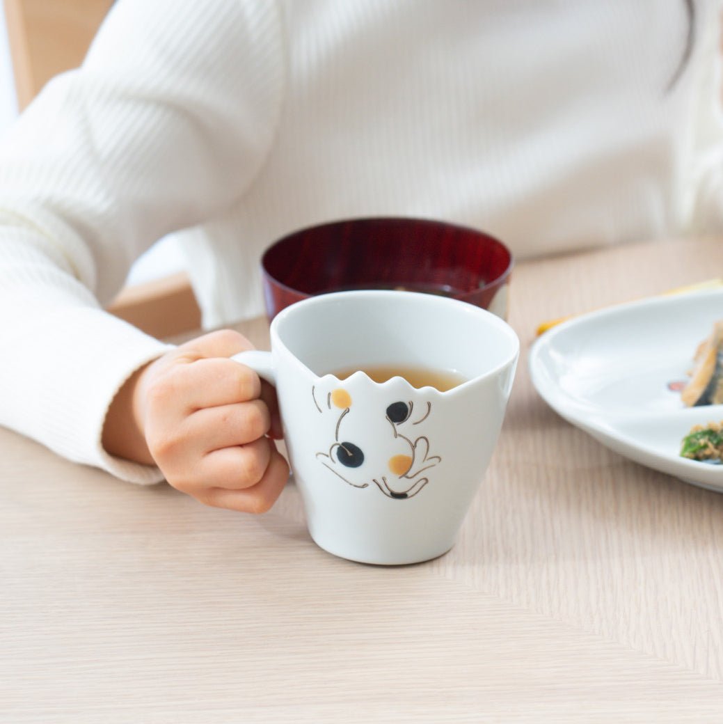 Cat Hasami Wave Mug - MUSUBI KILN - Quality Japanese Tableware and Gift